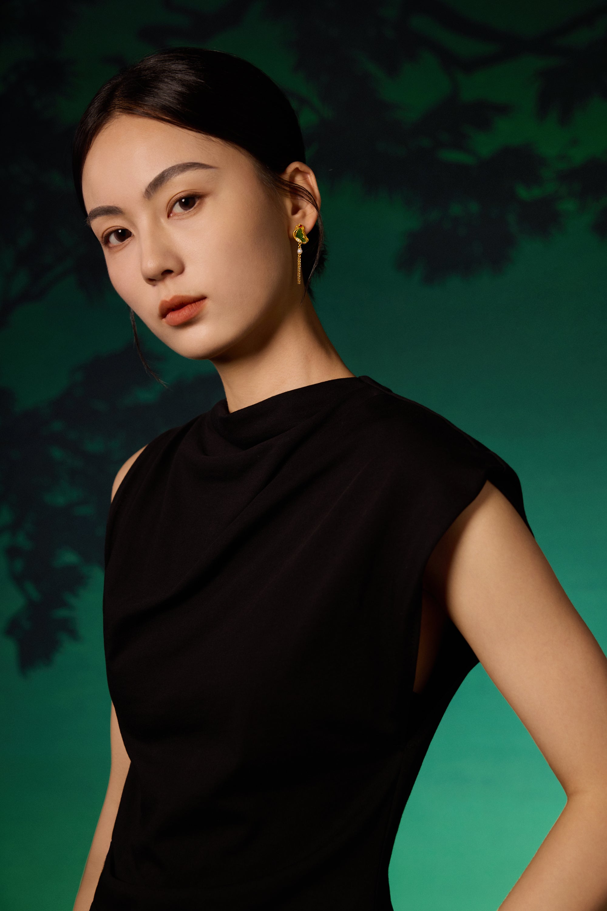 "Chinese Culture Collection - Dan Qing" 24K Gold Earrings Diamond 0.0097ct Pearl 4-4.5mm Butterfly 6.5-8.5g W0947487