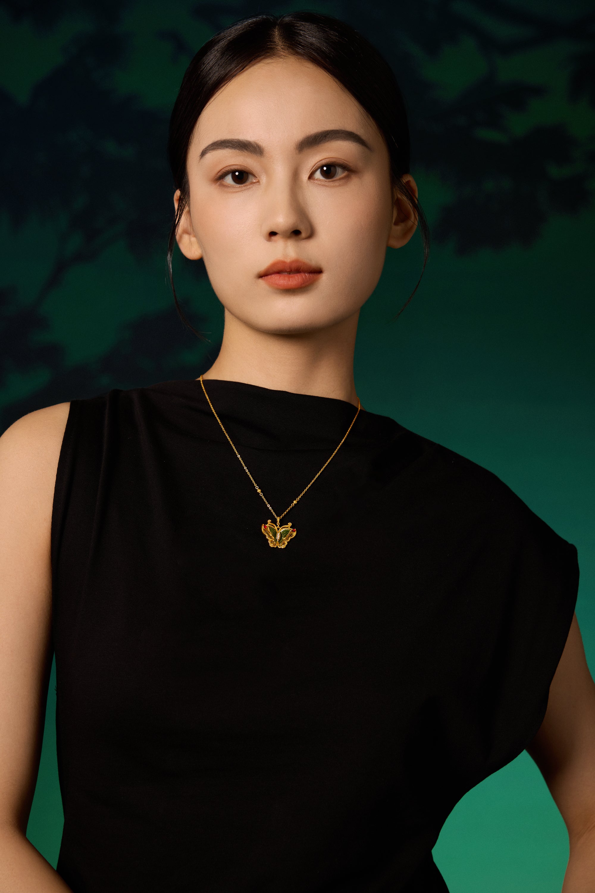 "Chinese Culture Collection - Dan Qing" 24K Gold Pendant Necklace Diamond 0.0088ct Butterfly 12.2-15.2g W0647480