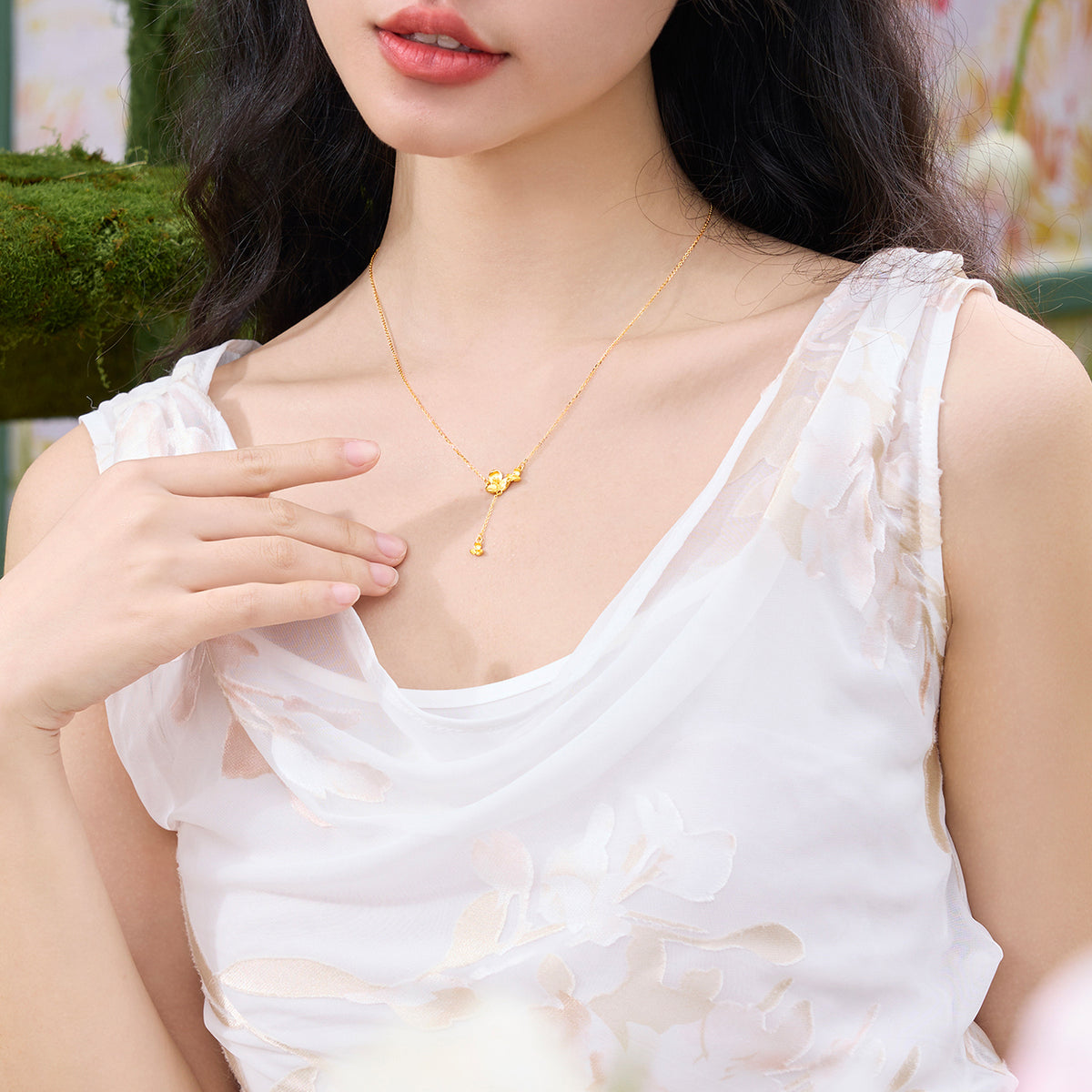 “Dream in the Garden” 999 24K Gold Pendant Necklace Flower 3.6-4g A0614953