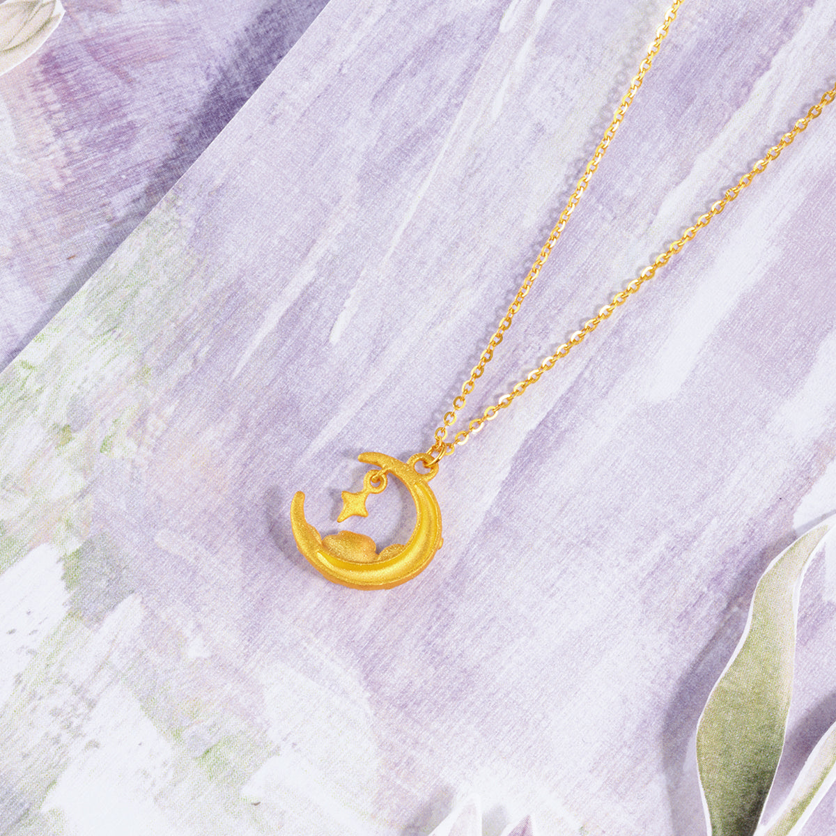 999 24K Gold Pendant Necklace Moon 4.2-4.5g A0613862