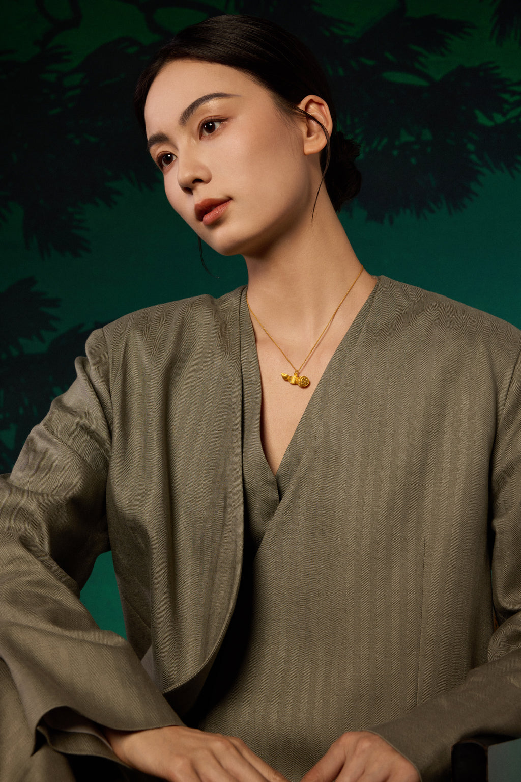 "Chinese Culture Collection - Dan Qing" 24K Gold Pendant Necklace Diamond 0.0073ct 0 0 Lotus Root 10.5-13.5g W0636432