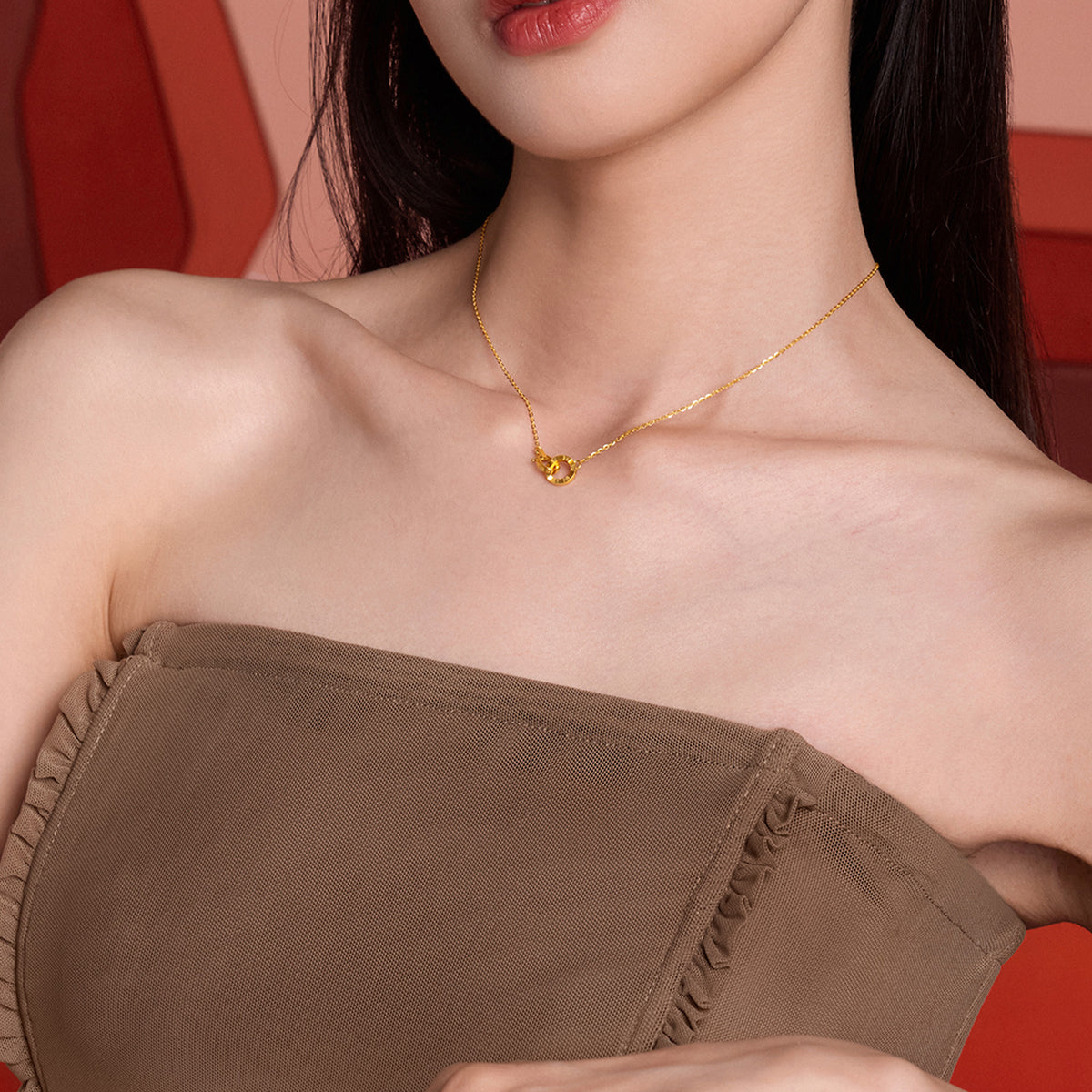 24K Gold Pendant Necklace Horseshoe 3.3-3.6g A0615540