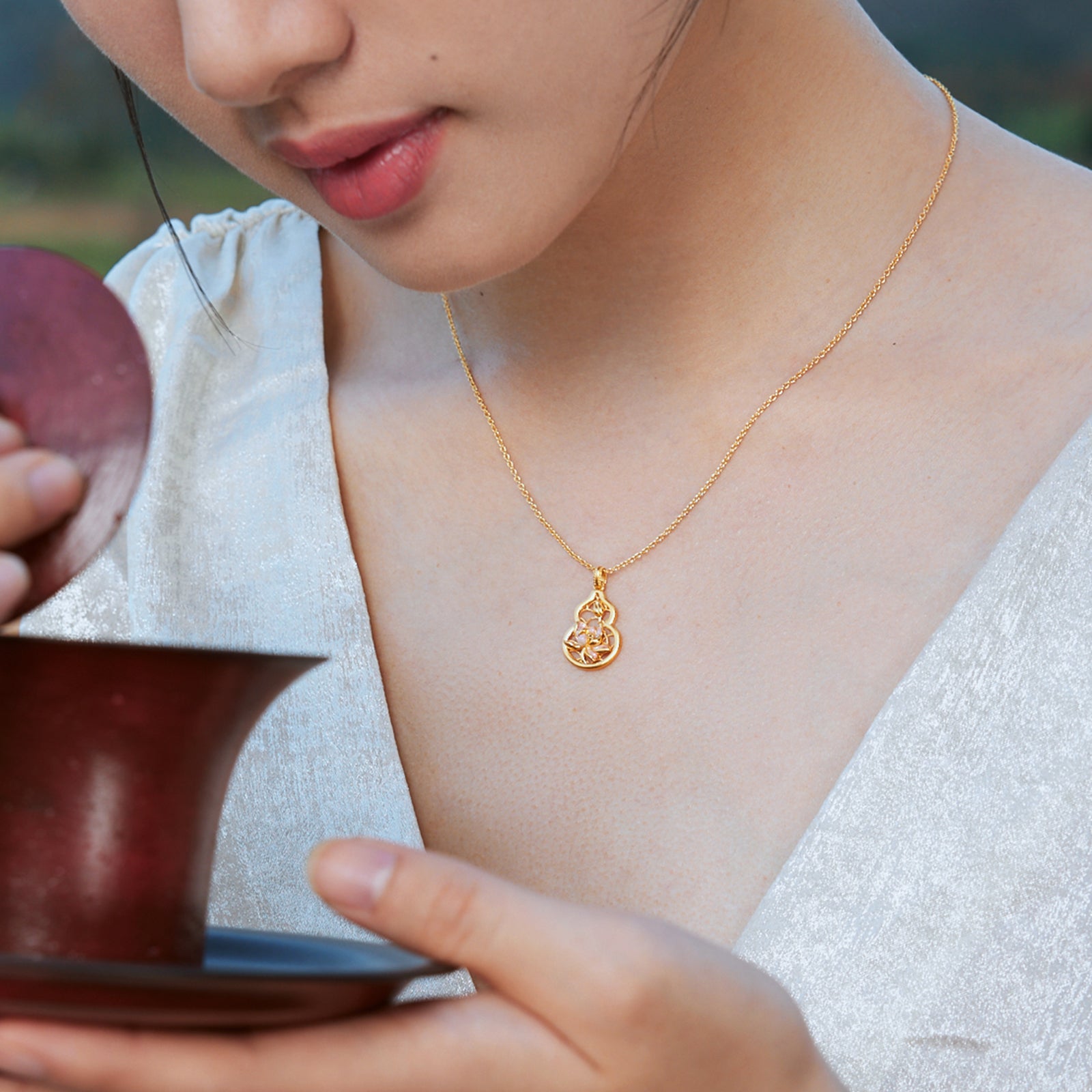 'Jiuhua Mountain' 24K Gold Pendant Lotus Flower Gourd A0414665