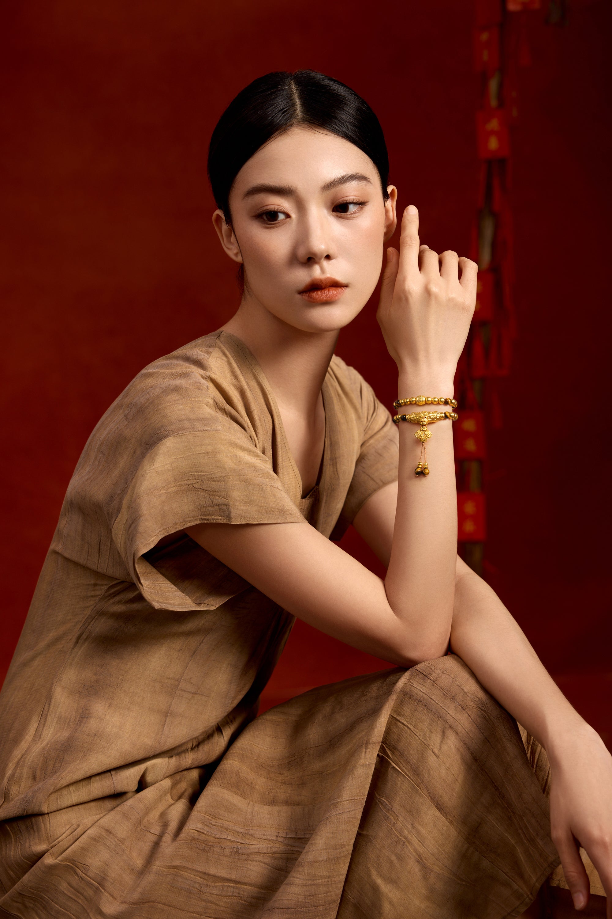 "Jiuhua Mountain" 24K Gold String Bracelet Wood Transformation Stone Engraved Ruyi Tassel 6-6.5mm 35cm A1936212