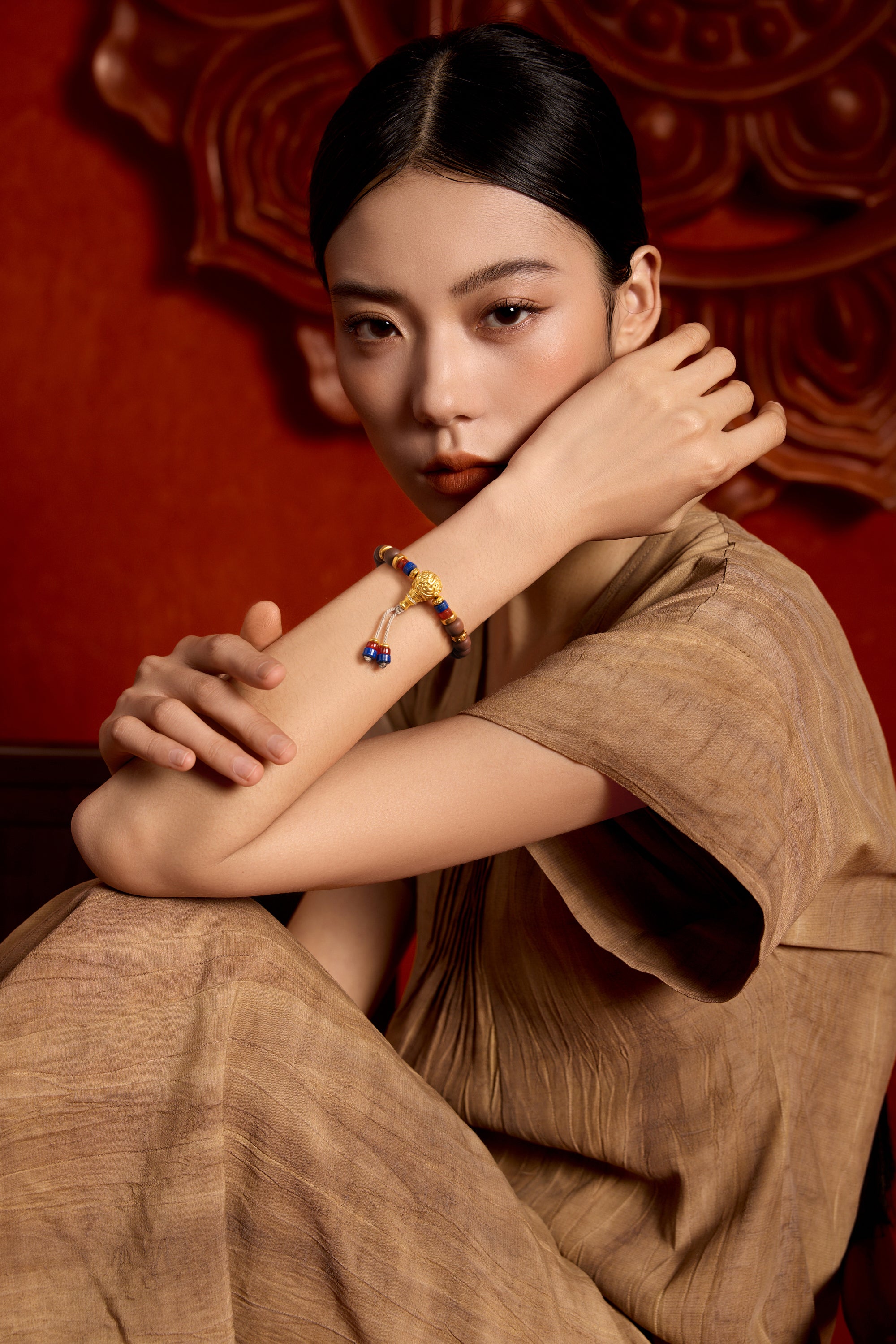 "Jiuhua Mountain" 24K Gold String Bracelet Wood Lapis Lazuli Buddha Tassel 10-10.5mm 18cm A1935608