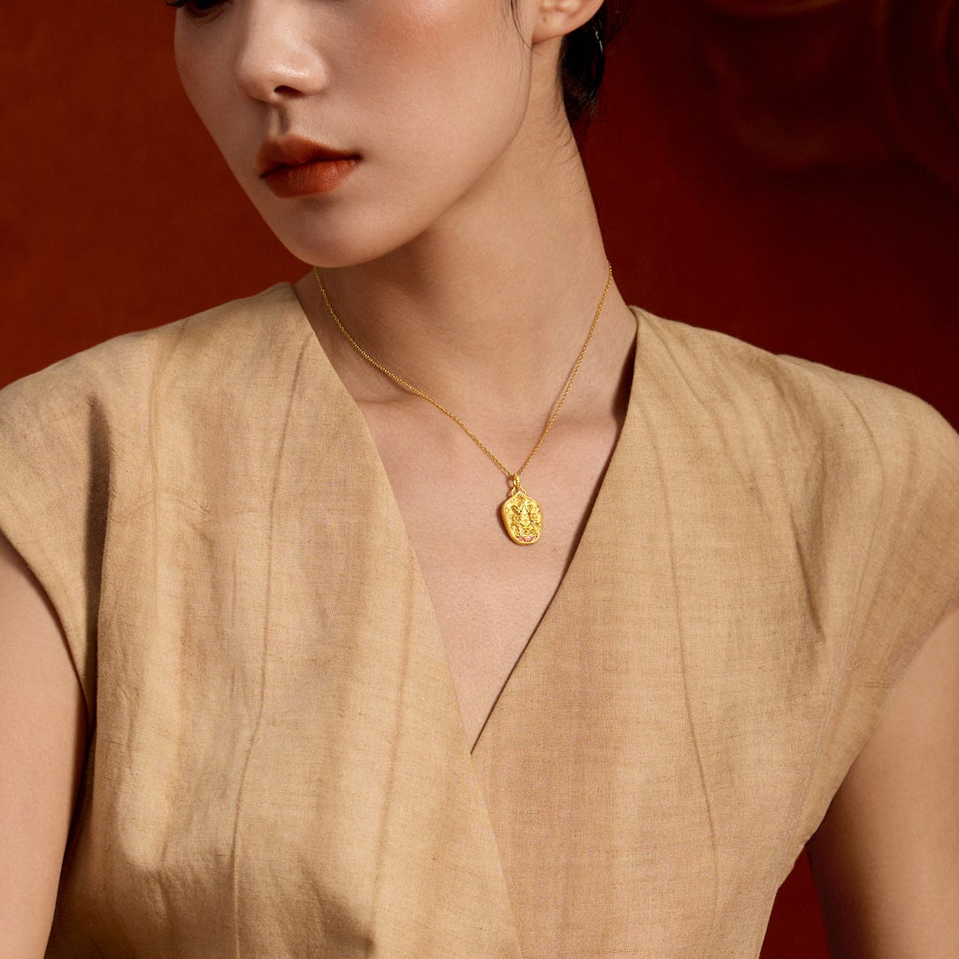 Jiuhua Mountain' 24K Gold Pendant Ksitigarbha Bodhisattva A0415251