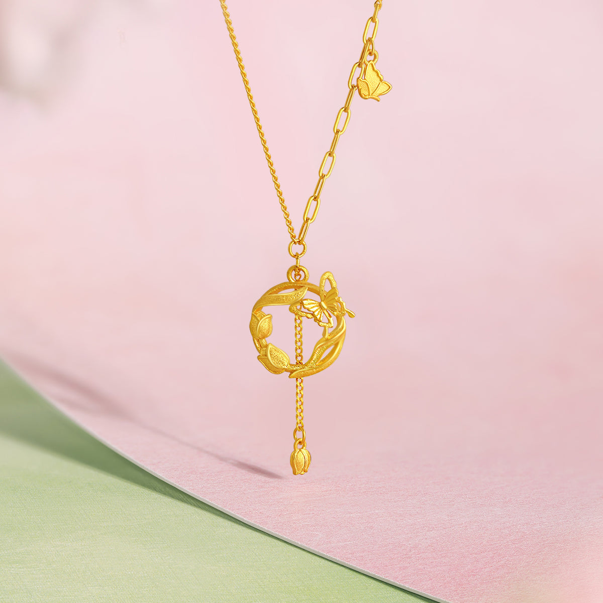 “Dream in the Garden” 24K Gold Pendant Necklace Flower 4-4.3g A0614956
