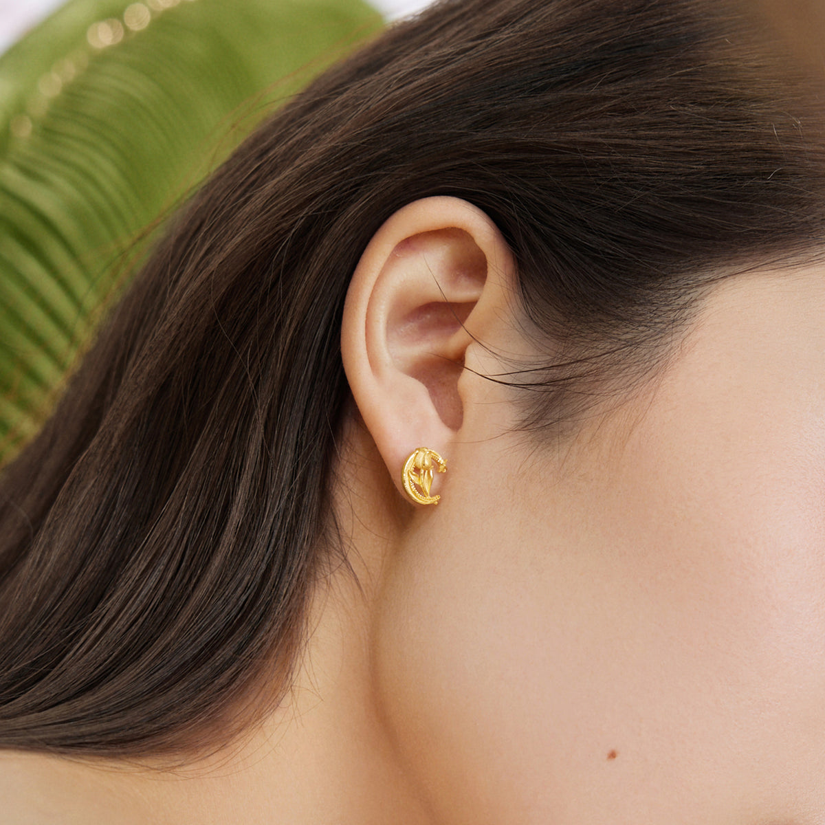 999 24K Gold Earrings Flower Moon 2.34-2.64g A0913046
