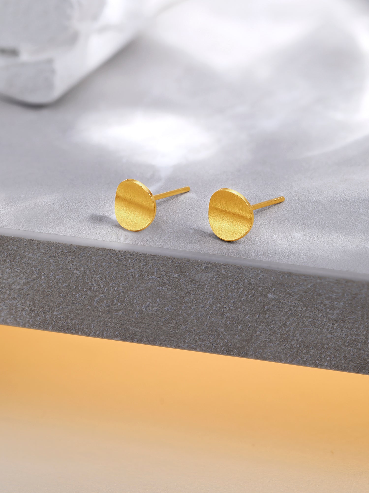 "Infinite" 24K Gold Earrings 1.32-1.62g A0910826