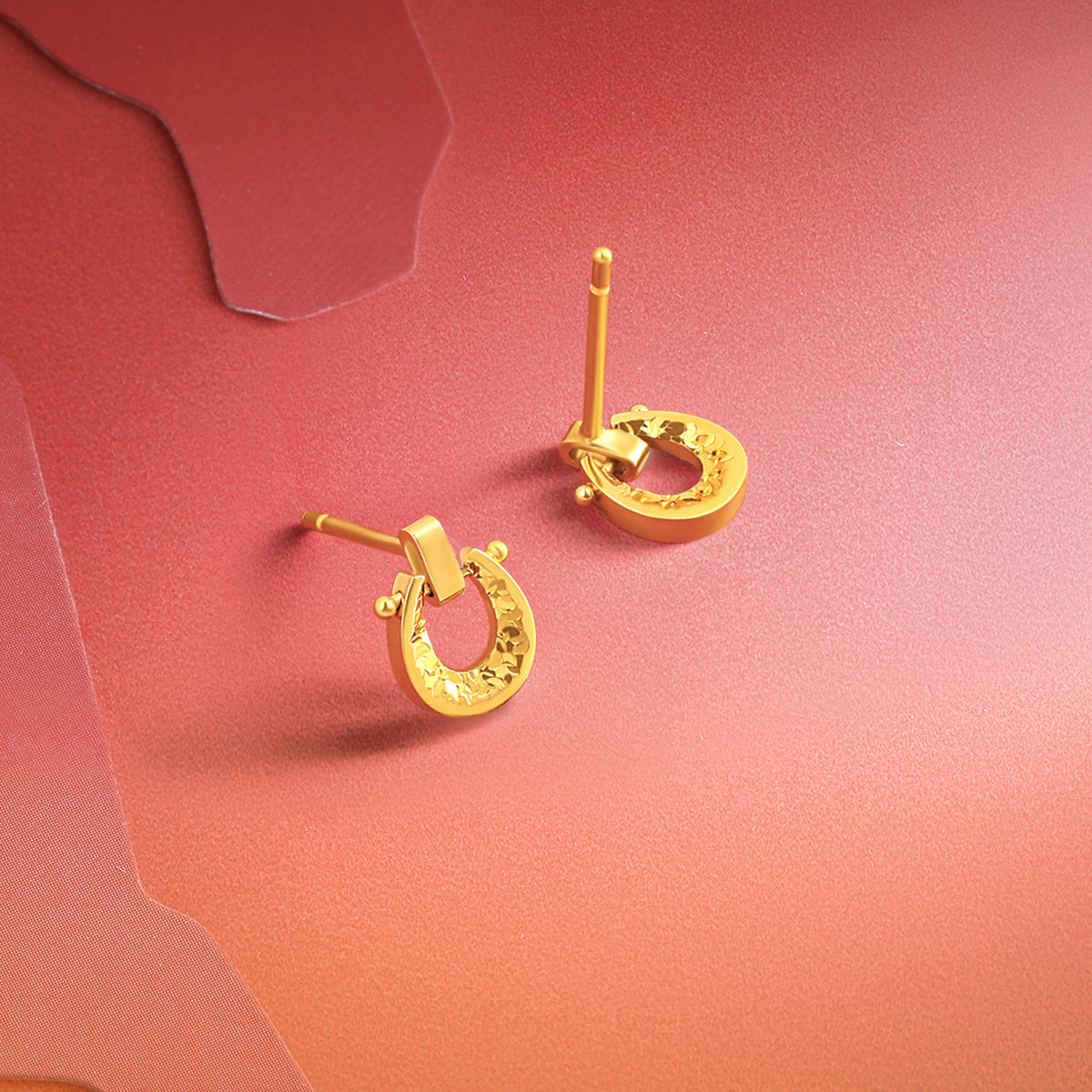 24K Gold Earrings Horseshoe 1.95-2.25g A0915539