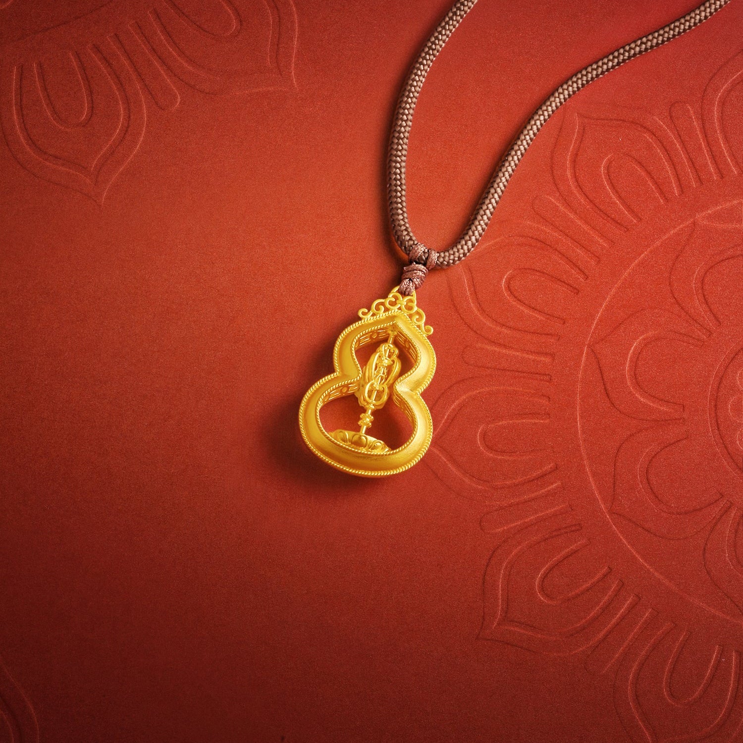 'Jiuhua Mountain' 999.9 24K Gold Pendant Necklace Vajra A0415324