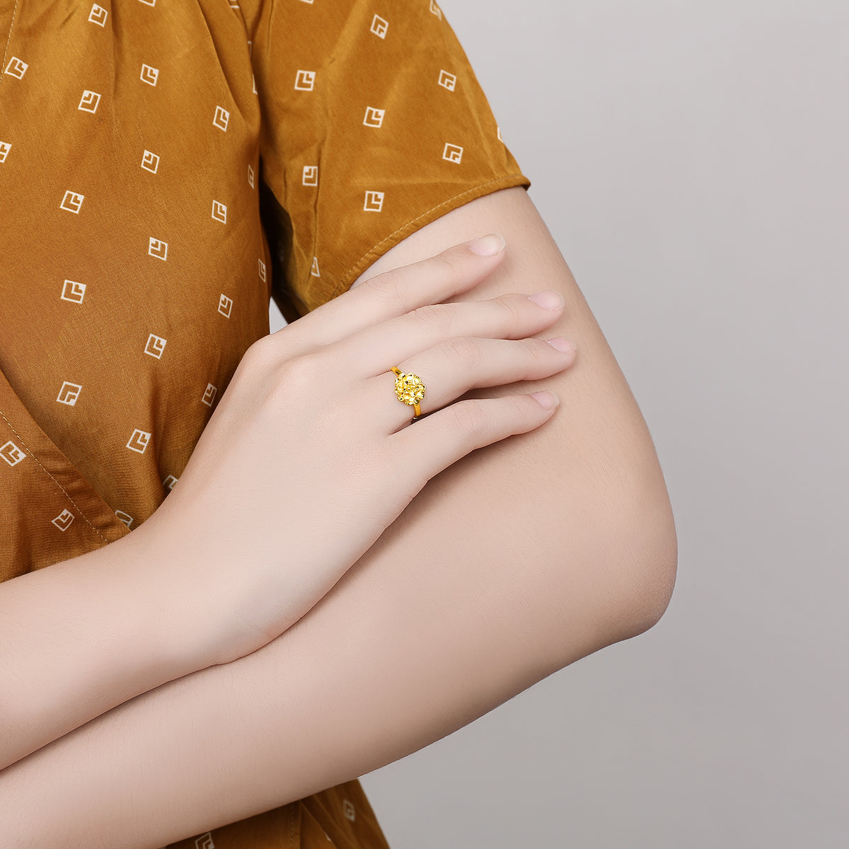999 24K Gold Ring Flower 2.6-3g AA017509