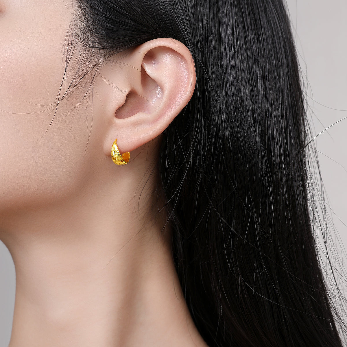 999 24K Gold Earrings 2-4g AA097513