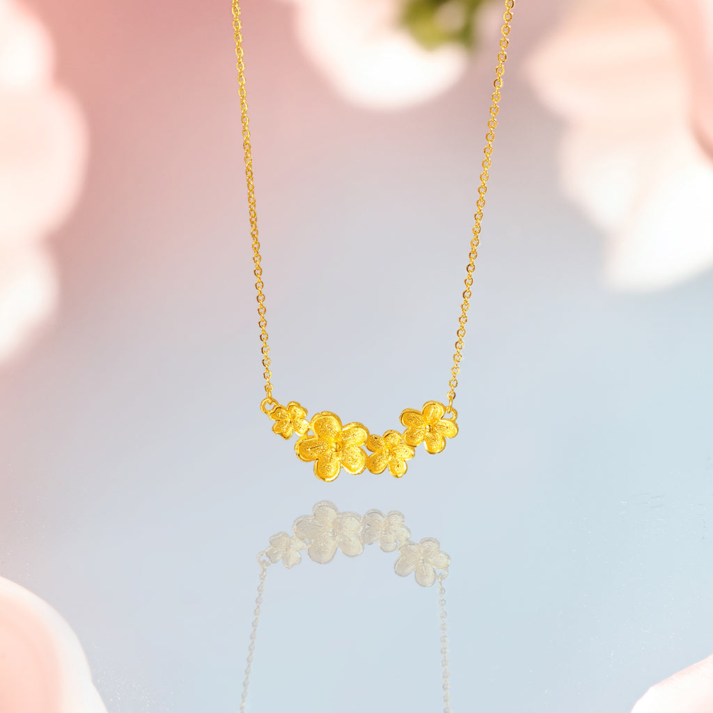 999 24K Gold Pendant Necklace Flower 3.44-3.84g A0612986