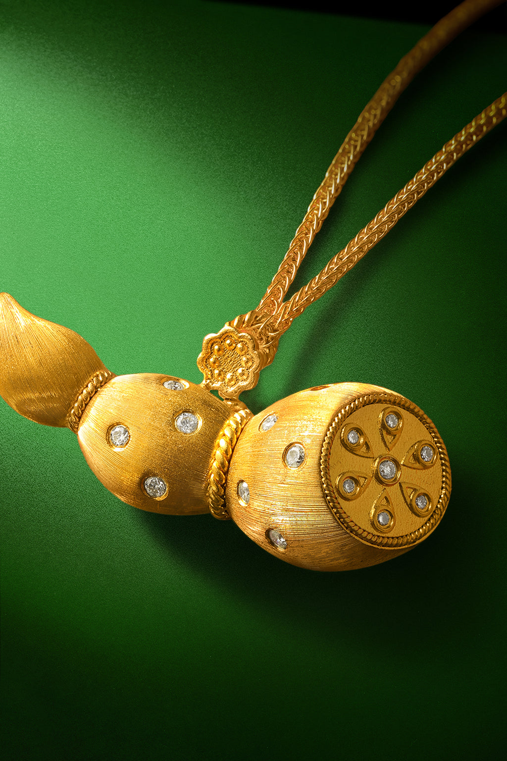 "Chinese Culture Collection - Dan Qing" 24K Gold Pendant Necklace Diamond 0.0073ct 0 0 Lotus Root 10.5-13.5g W0636432