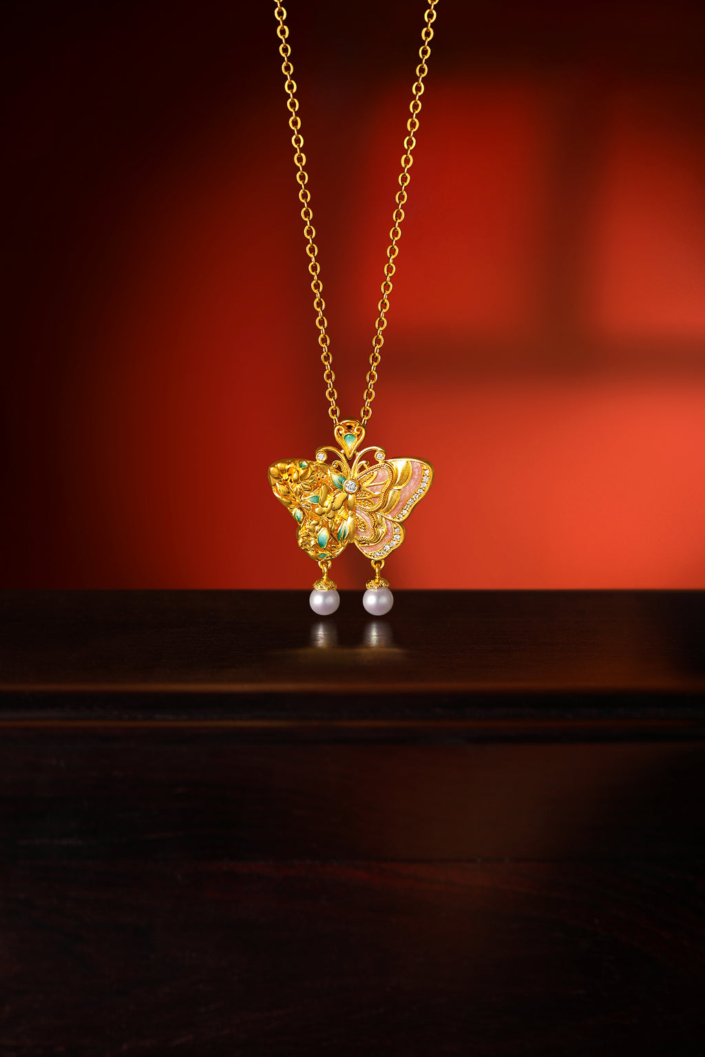 "Chinese Culture Collection - Dan Qing" 24K Gold Pendant Necklace Diamond 0.004ct Pearl 3.5-4mm Butterfly 14.8-17.8g W0636728