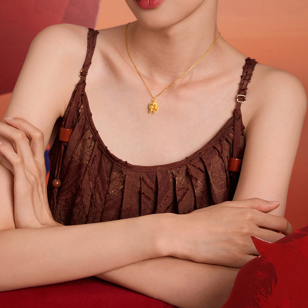 "Year of the Horse" 24K Gold Pendant Horse 0.9-1.3g A0422081