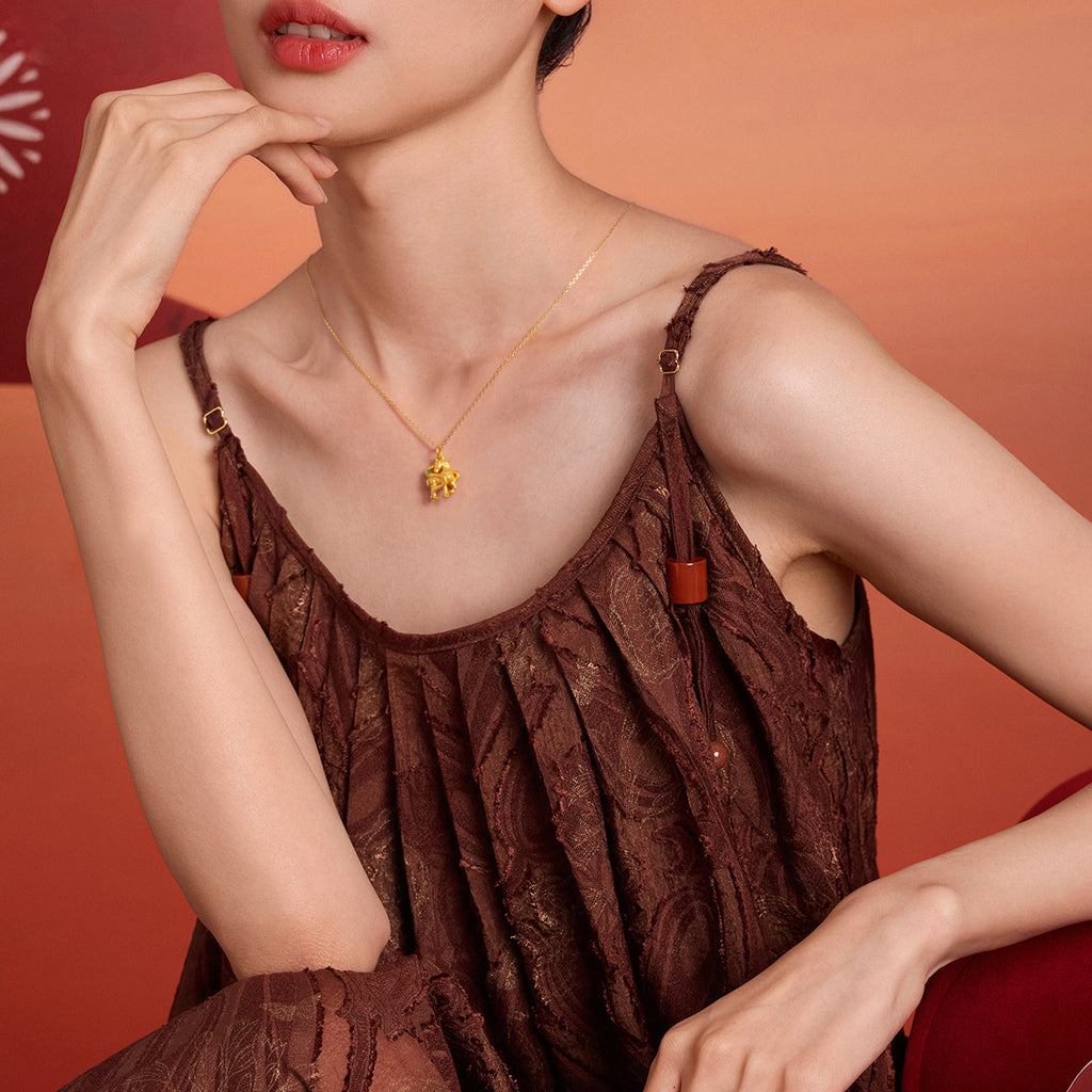 "Year of the Horse" 24K Gold Pendant Horse 0.9-1.3g A0422081