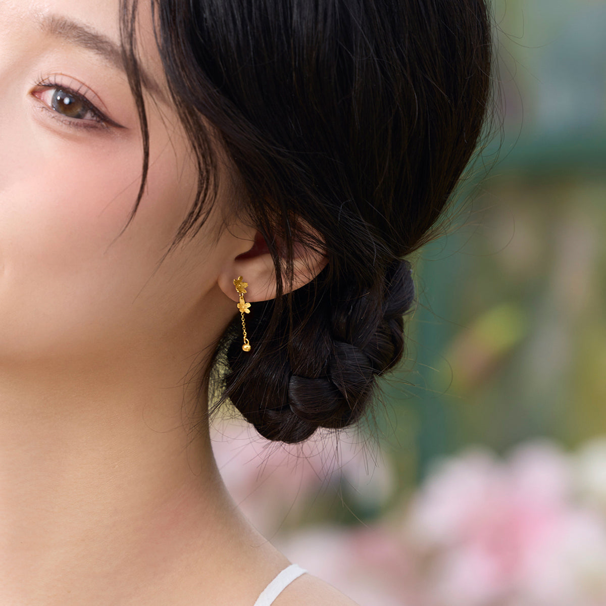 “Dream in the Garden” 24K Gold Earrings Flower 1.2-1.5g A0914959