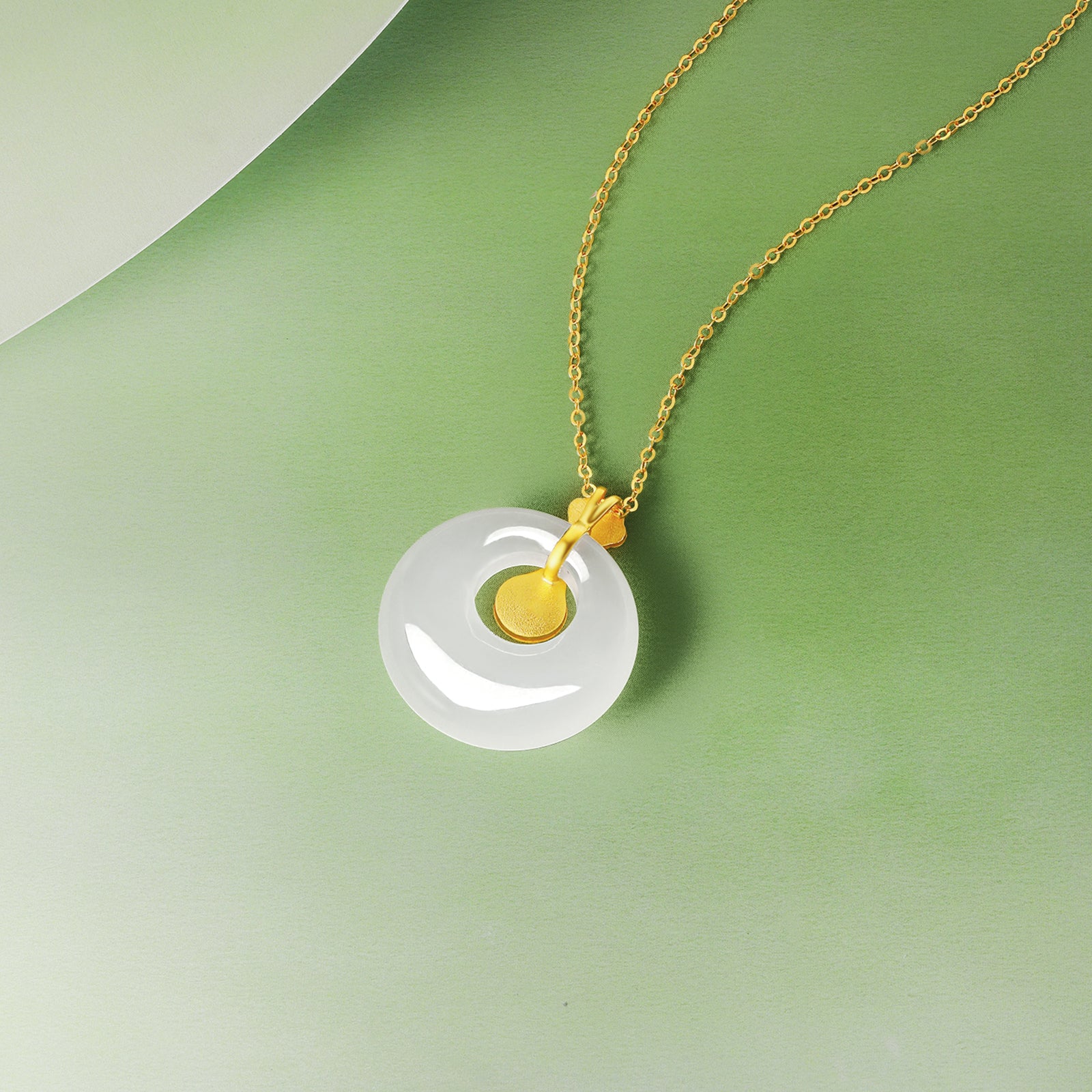 999.9 24K Gold Pendant Heitian Jade 0.8-1g Ping An Kou Y0411797