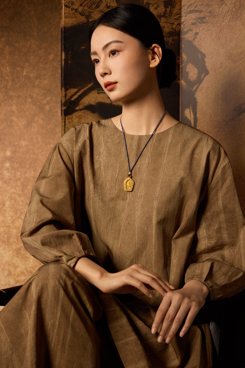 "Chinese Culture Collection - Dan Qing" 24K Gold Pendant Braided Rope Diamond 0.0032ct Crystal 16.6*25.6*0.7mm   Buddha 34.5-39.5g W0436616