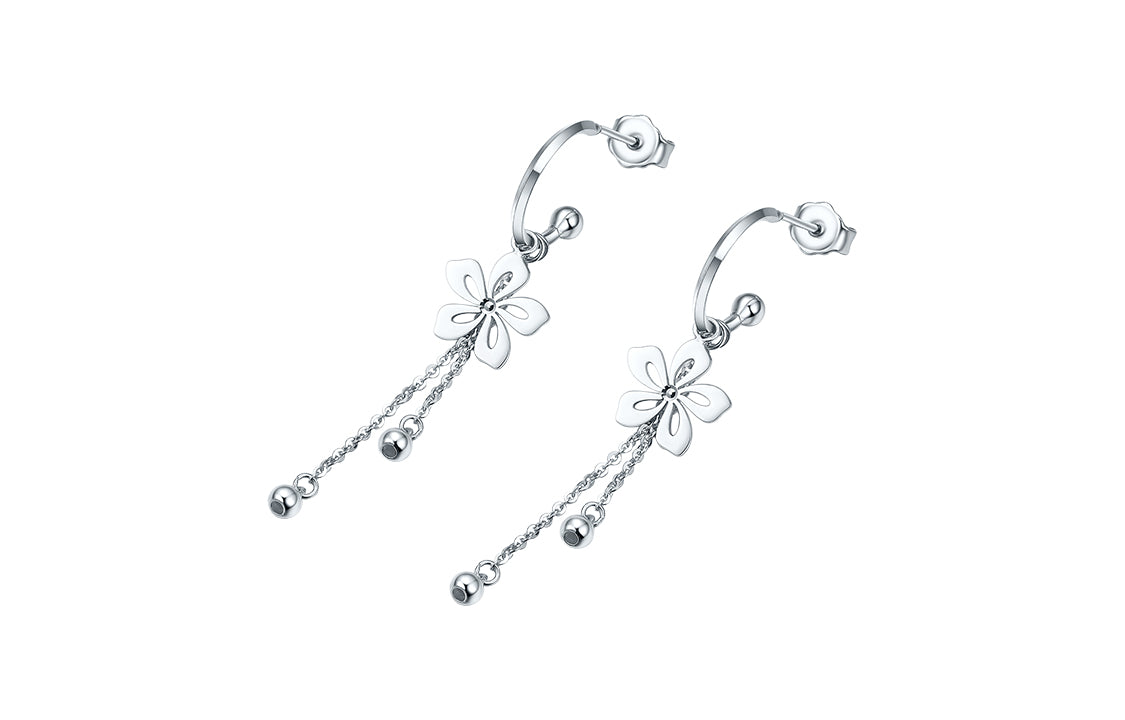   950 Platinum Earrings              Flower 4.15-4.75g B098402