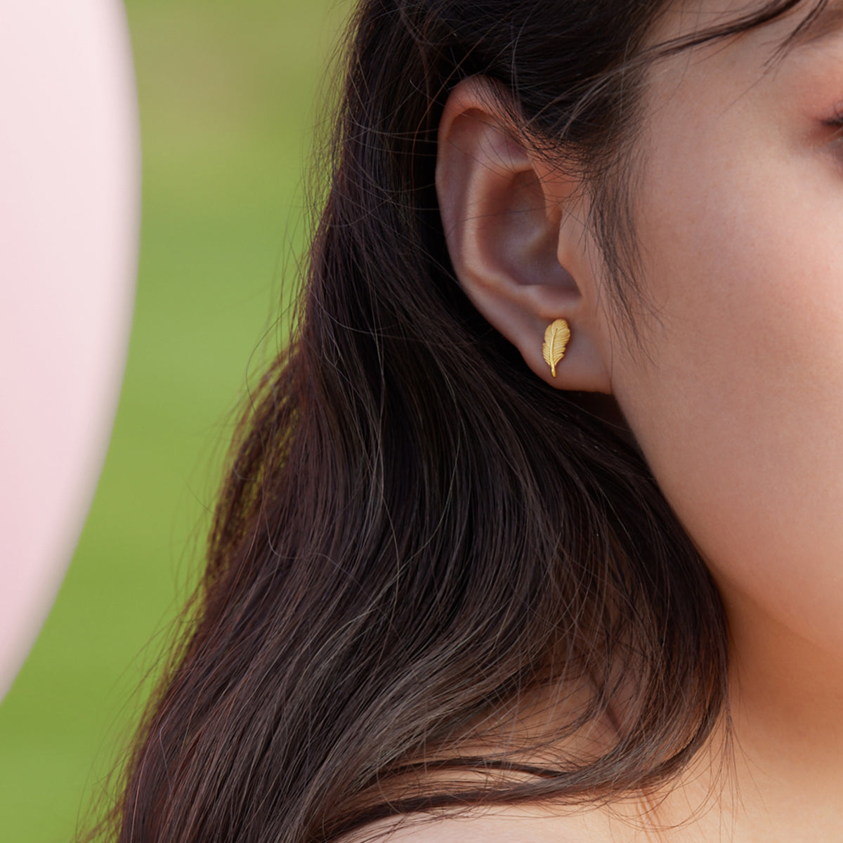 "Fugitive Princess" 999 24K Gold Earrings Feather 1.3-1.6g A0912621