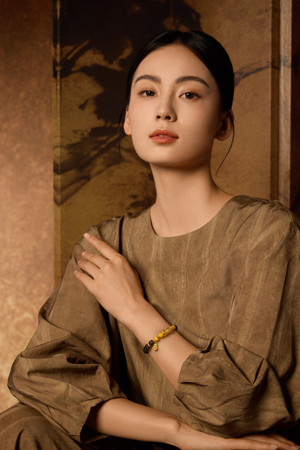 "Chinese Culture Collection - Dan Qing" 999 24K Gold Beaded Bracelet Crystal 6-6.5*7-7.5mm Diamond 0.0073ct Amber Gourd 6.5-9.5g J1950061
