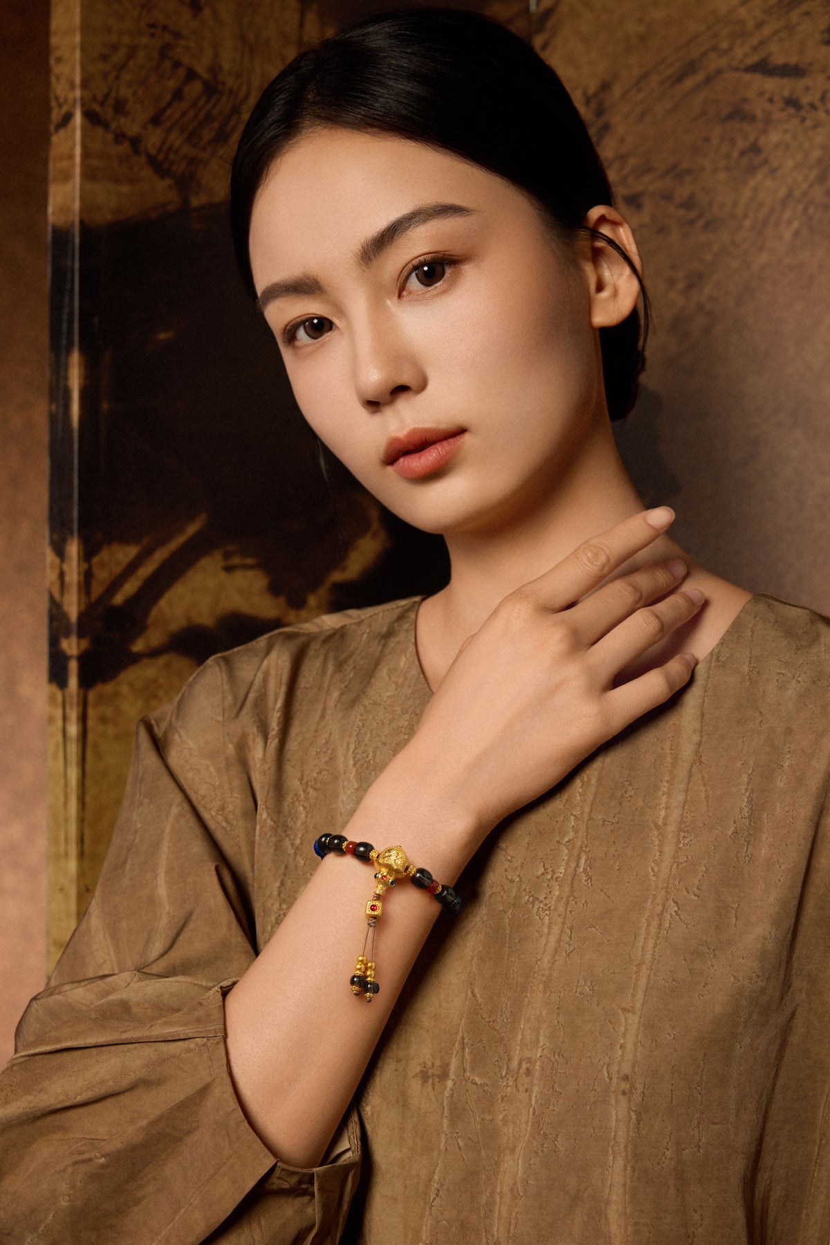 "Chinese Culture Collection - Dan Qing" 999 24K Gold Beaded Bracelet Crystal 7.8-8.3mm*7.0-7.5mm Diamond 0.0039ct Lazurite 6.0-6.5*4.0-4.5mm Gourd 7.5-10.5g J1950045