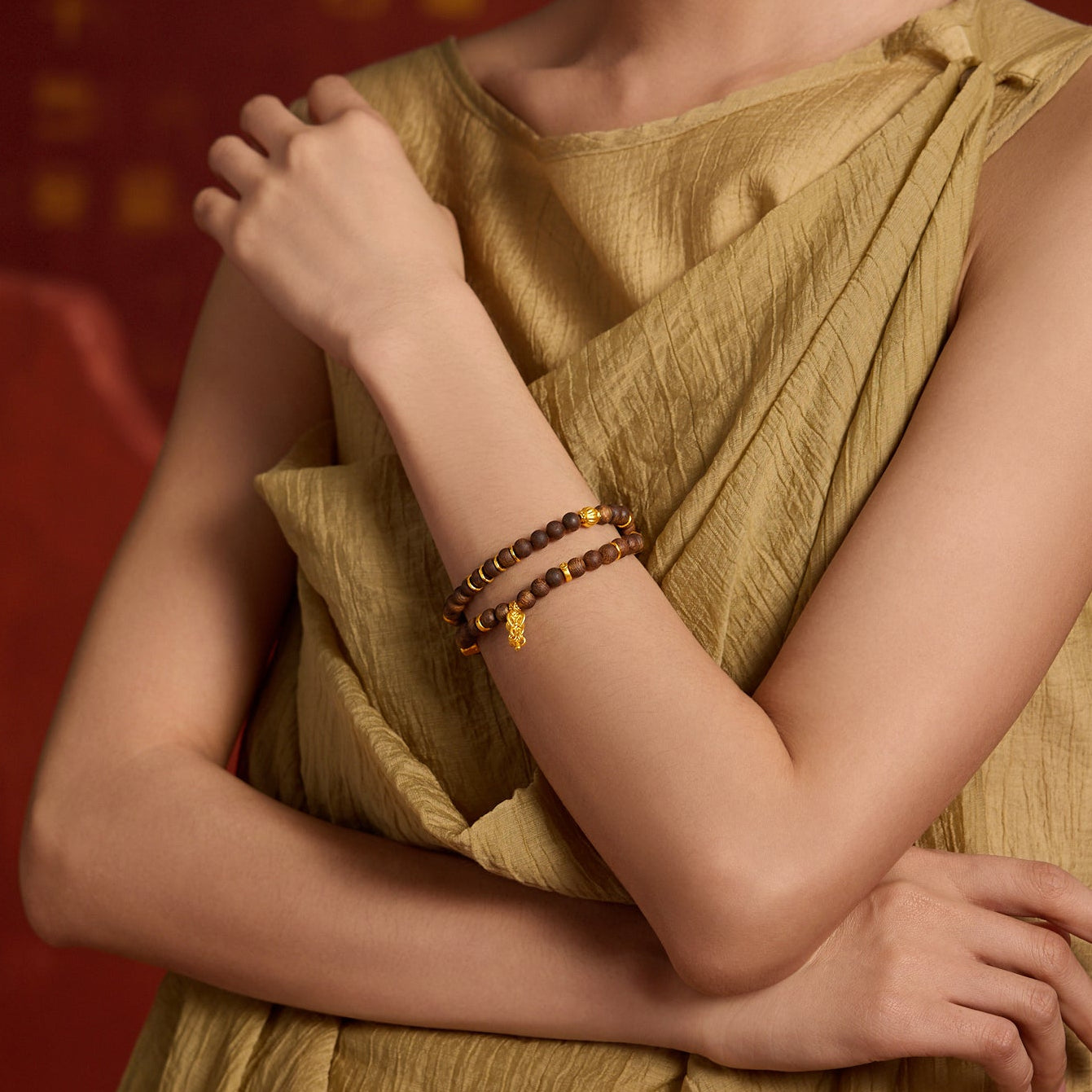 Jiuhua Mountain' 24K Gold Beaded Bracelet Aloeswood Beads Ksitigarbha's Implements A1915290