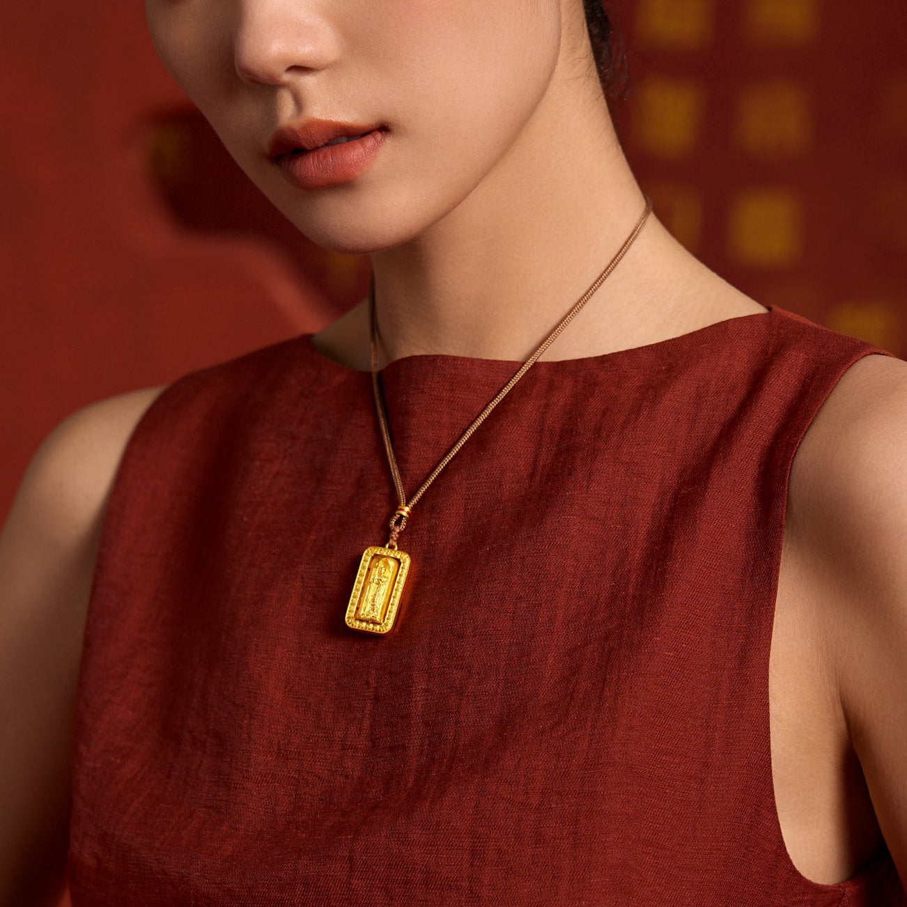 'Jiuhua Mountain' 999.9 24K Gold Pendant Necklace Ksitigarbha Bodhisattva A0415323