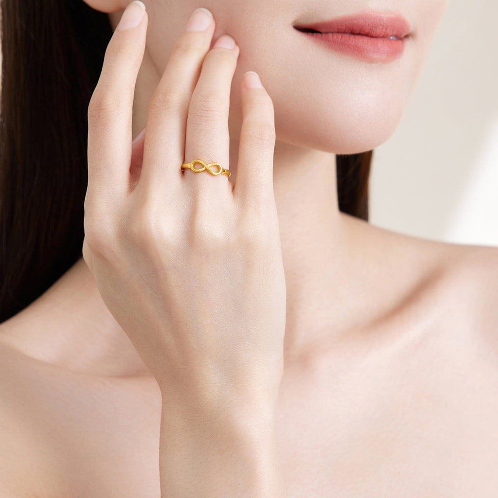 999 24K Gold Ring Mobius strip 2.15-2.45g A0112709