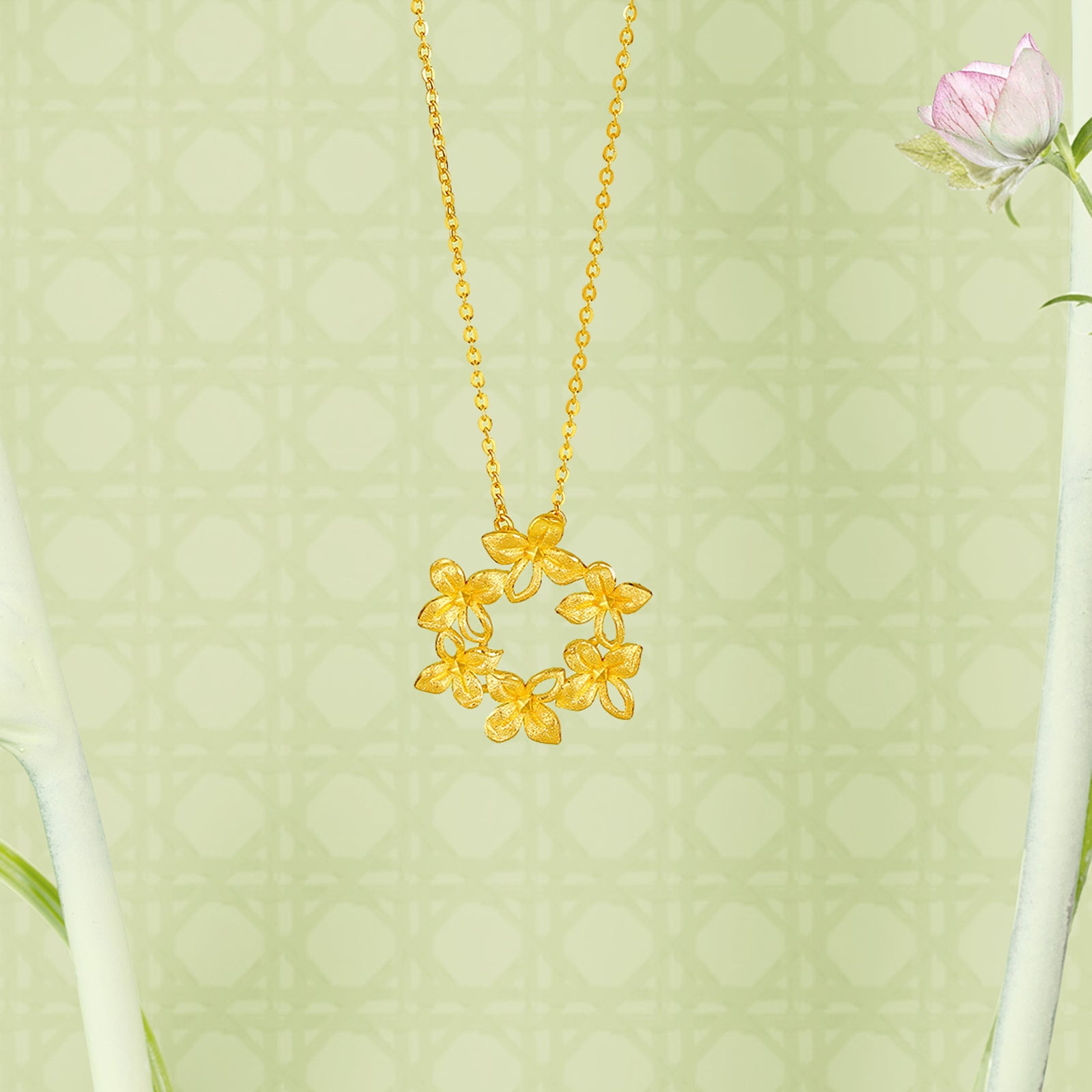 "Annie's Garden" 24K Gold Pendant Necklace Flower 3.8-4.1g A0613022