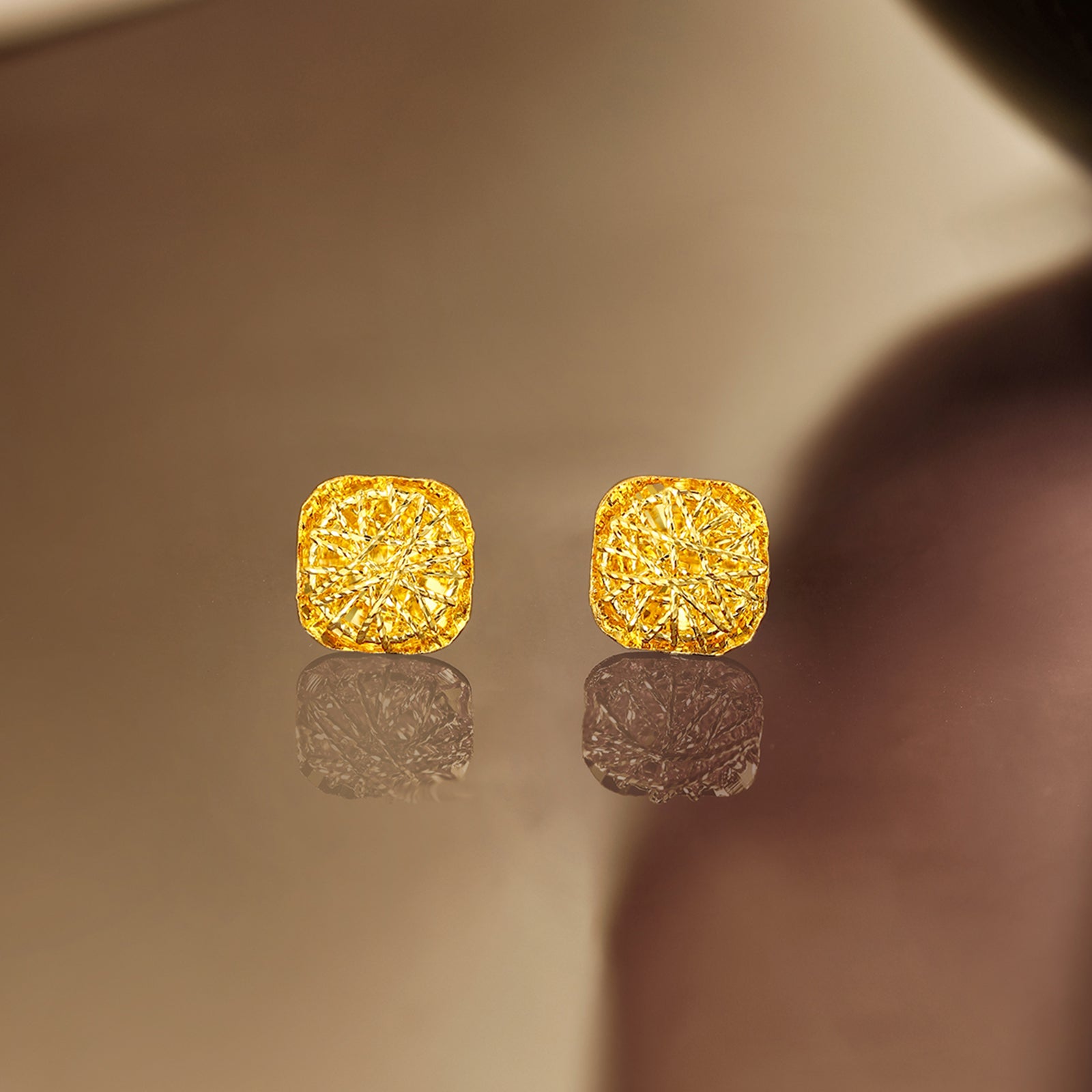 24K Gold Earrings Geometry 1.94-2.24g A0913173