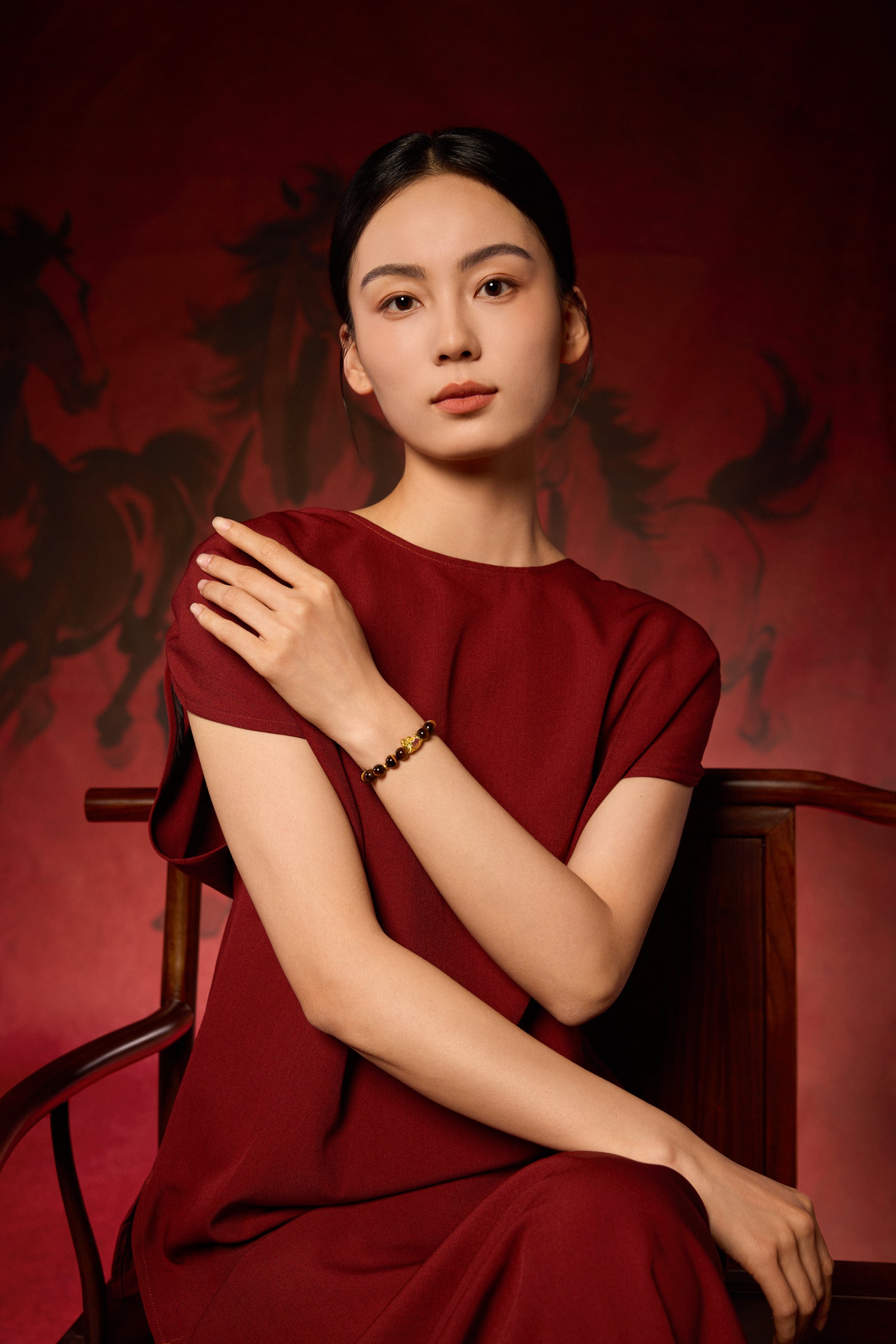 "Chinese Culture Collection - Dan Qing" 24K Gold Beaded Bracelet Tiger's-eye 7.8-8.3mm Diamond 0.0026ct Agate 5.8-6.3*3.5-4mm Horse 1.1-1.55g J1937266