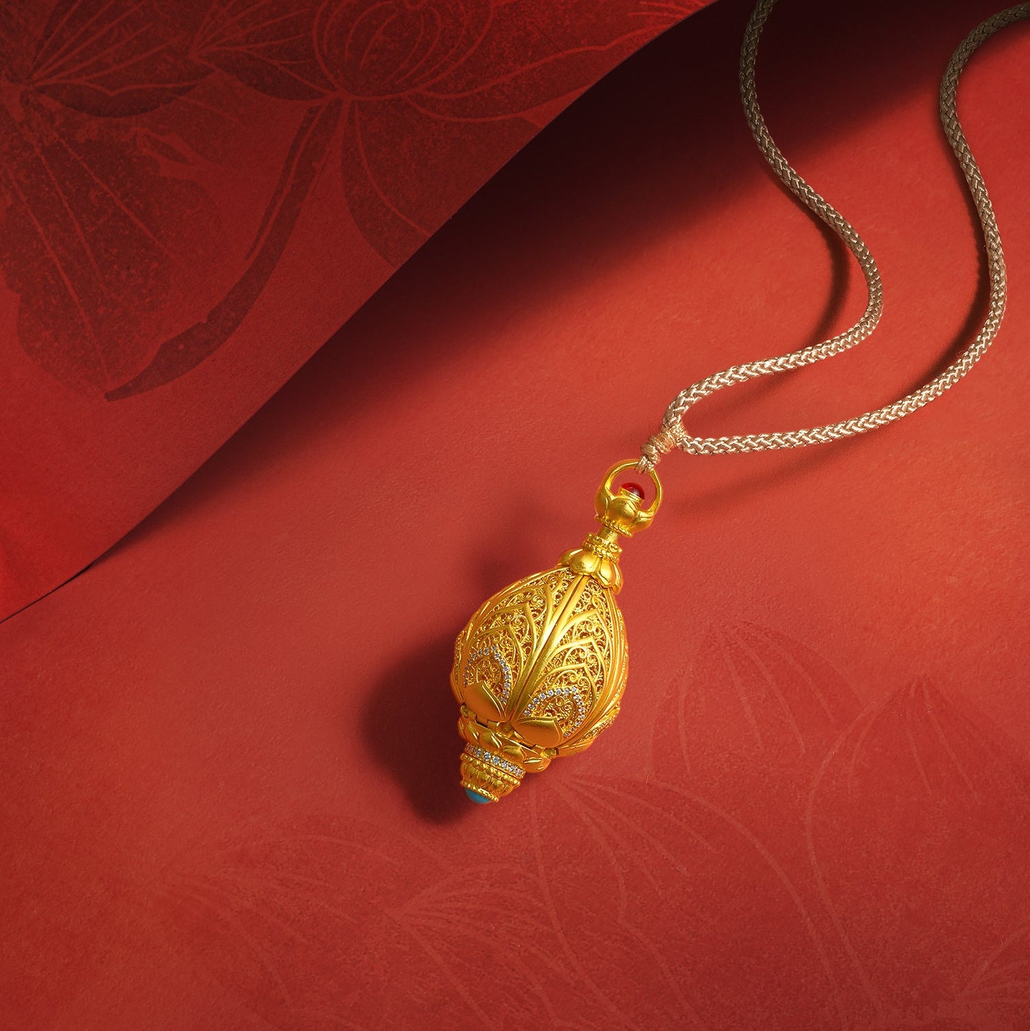 "Jiuhua Mountain" 24K Gold Diamond Filigree Openable Vase Pendant 0.0023ct W0440428