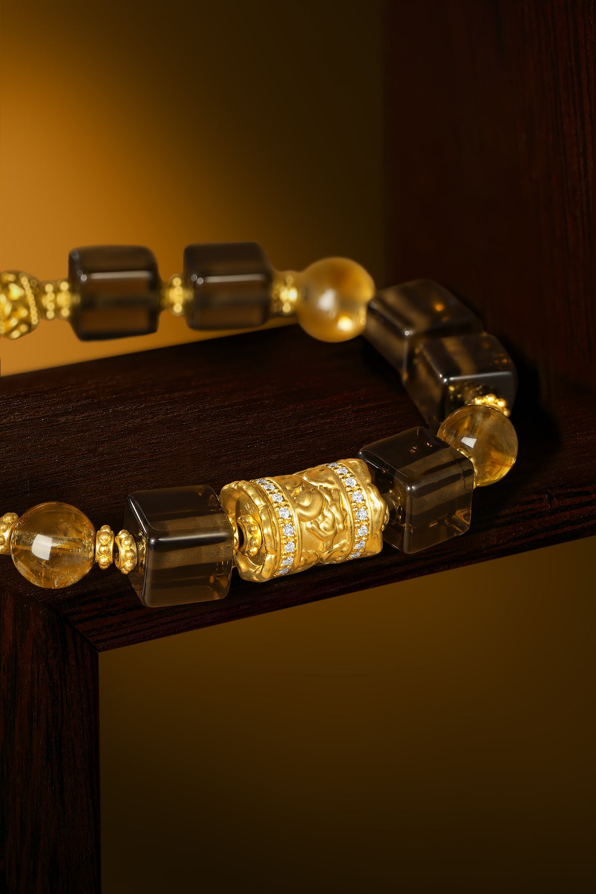 "Chinese Culture Collection - Dan Qing" 999 24K Gold Beaded Bracelet Crystal 8.4-8.9*8.3-8.8mm Diamond 0.005 Citrine 8.5-10.5g J1950068