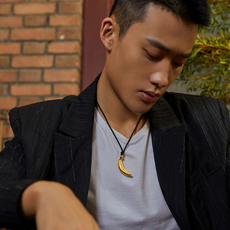 "Antiquity Gold" 999.9 24K Gold Pendant Necklace Crescent Moon 24-26g AA044176