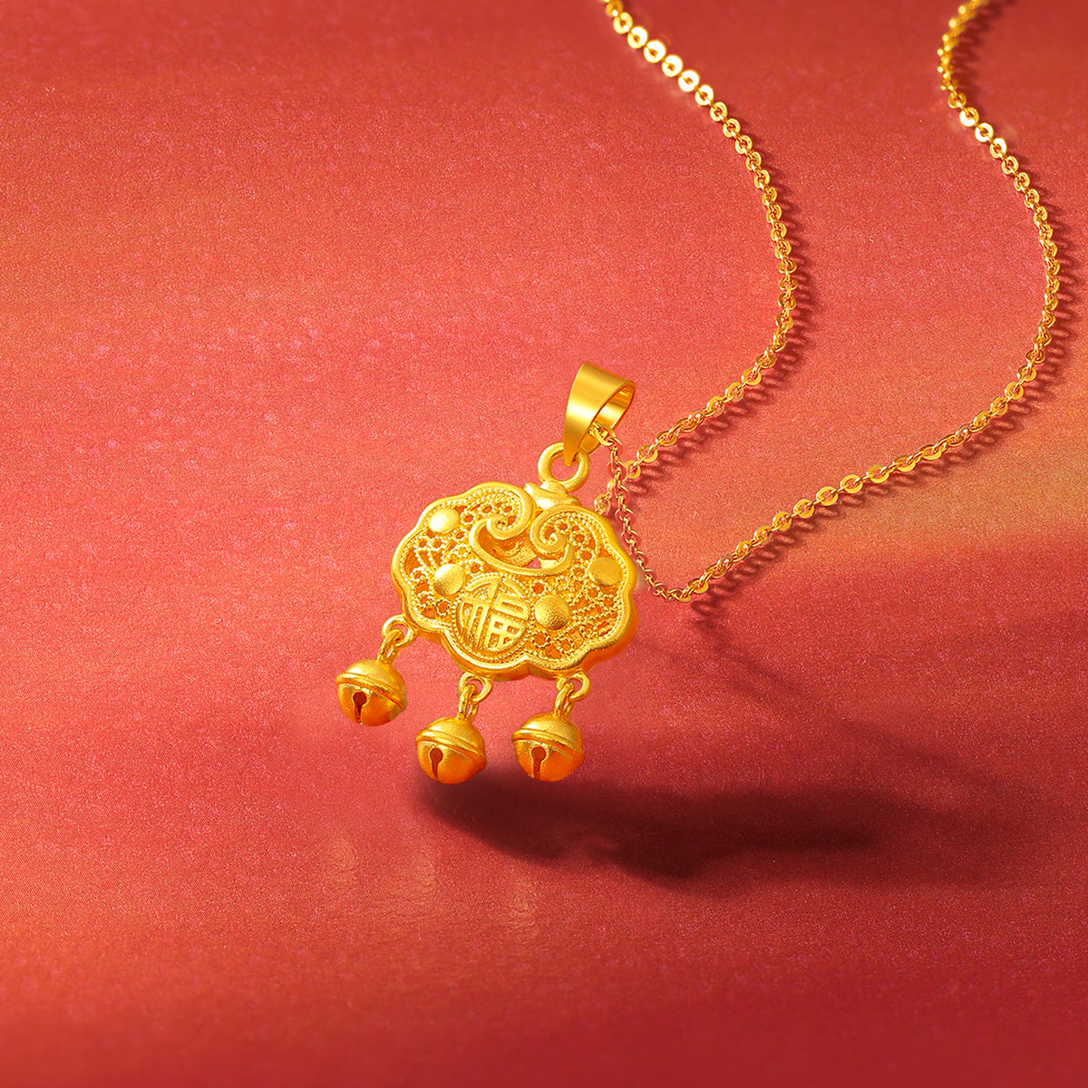 999 24K Gold Pendant Peace Lock 4.3-5g A0413077