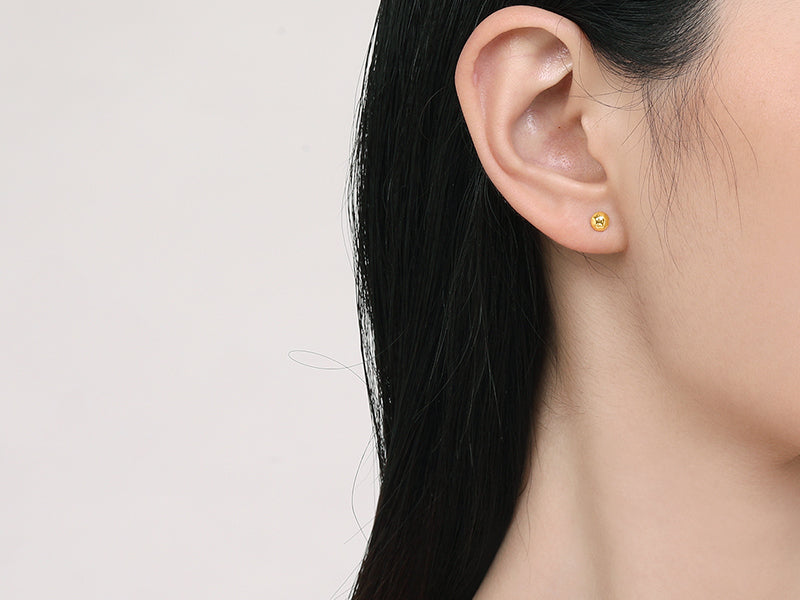 999 24K Gold Earrings 0.9-1.1g AA096008