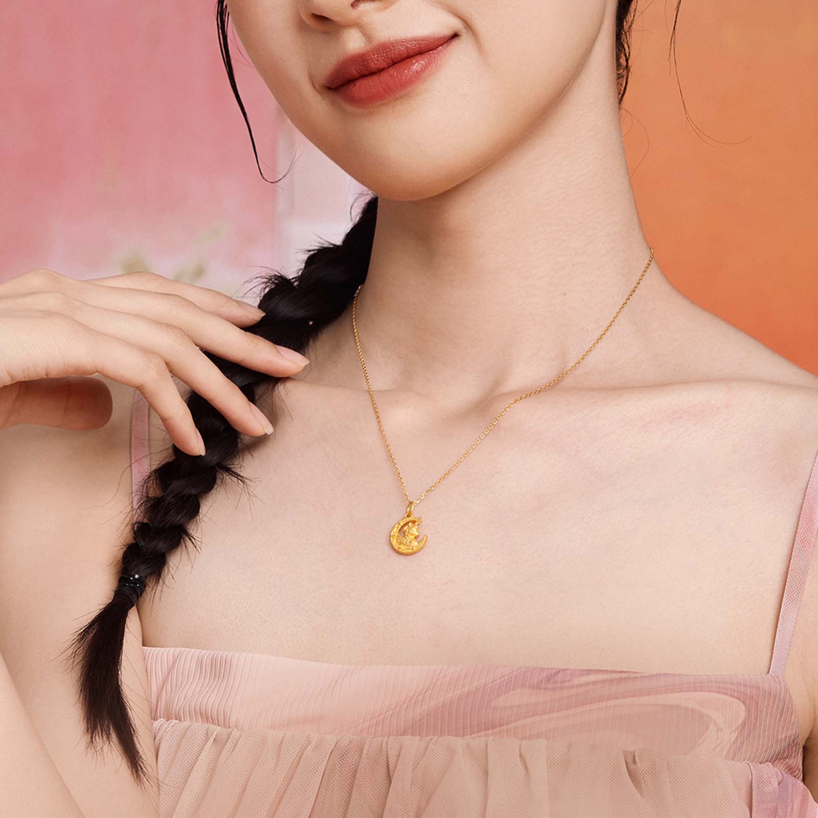 'Year of the Horse' 24K Gold Pendant Moon Horse 1-1.3g A0415517