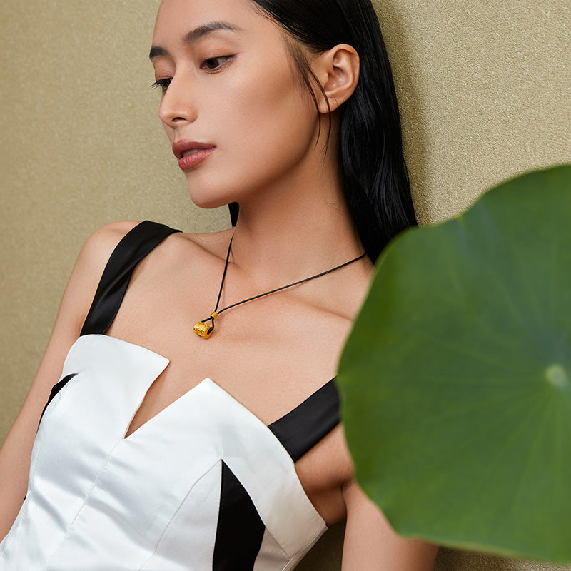 "Antiquity Gold" 999.9 24K Gold Pendant Necklace 17-18g AA044784