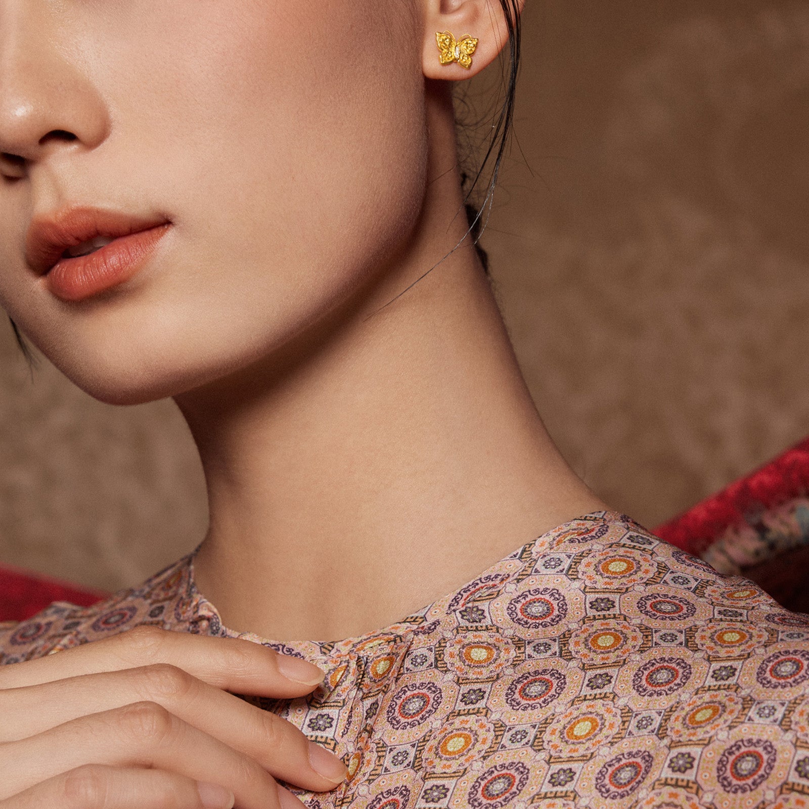 "Chinese Culture Collection - Song Brocade" 24K Gold Stud Earrings Diamond Butterfly 3.1-5.1g W0923498