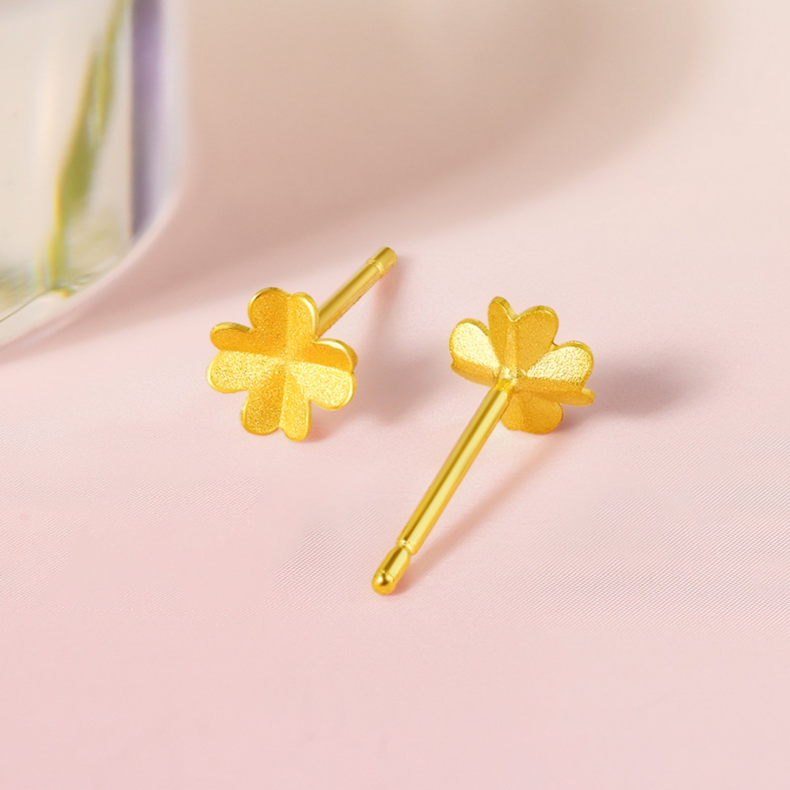24K Gold Earrings Clover 0.61-0.81g AA096009