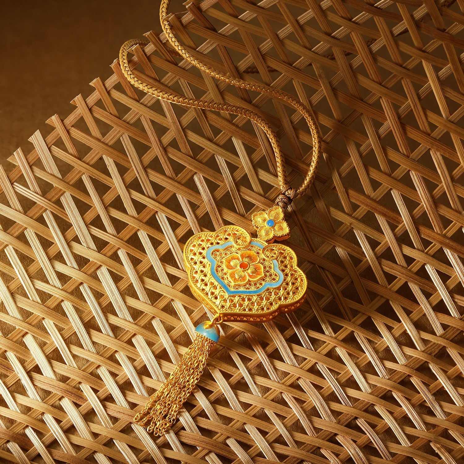 "Chinese Culture Collection - Woven Bamboo" 24K Gold Pendant Necklace Diamond 0.003ct 0.004ct Flora 16.05-18.05g W0423514