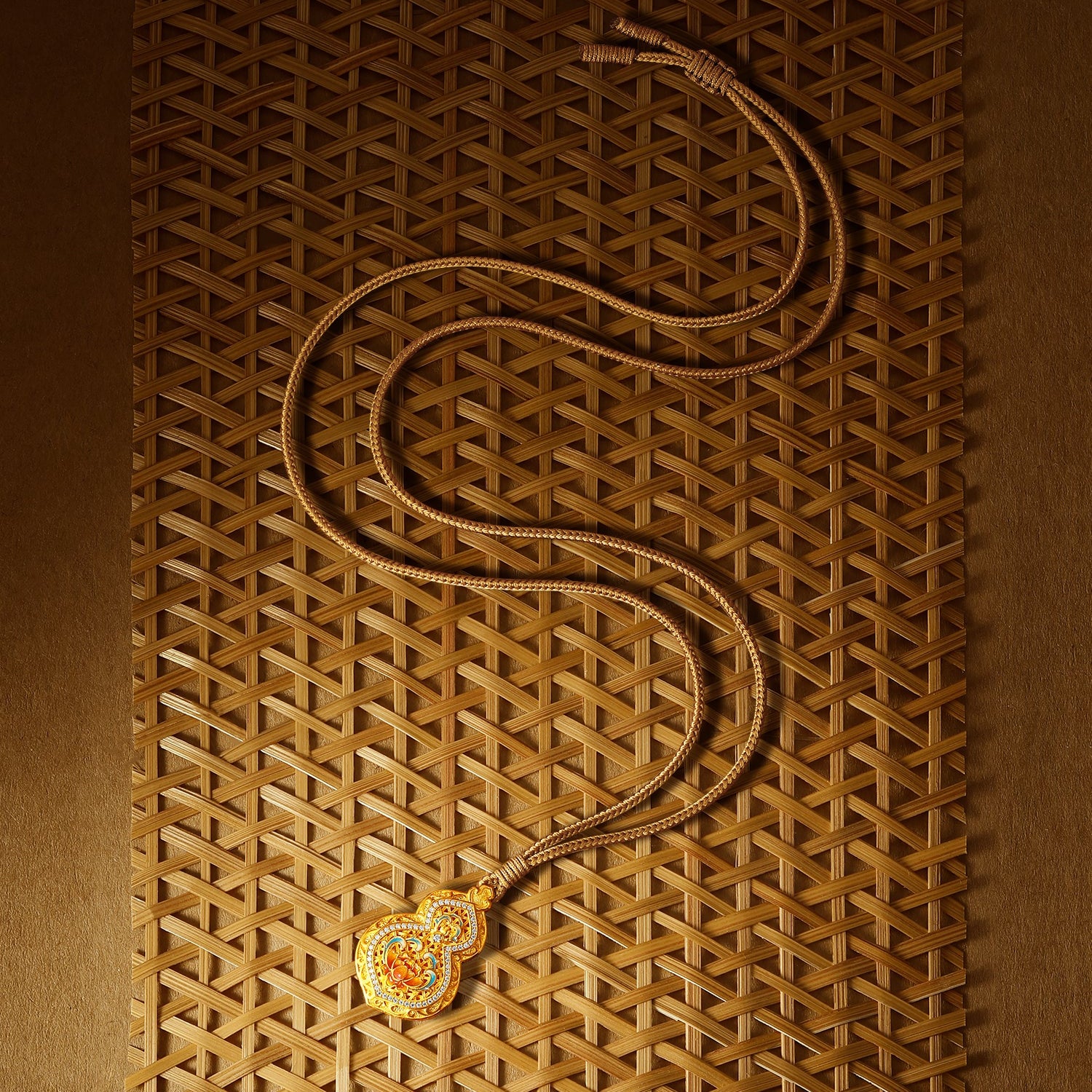 "Chinese Culture Collection - Woven Bamboo" 24K Gold Pendant Necklace Diamond 0.004ct Gourd 12.5-14.5g W0423488