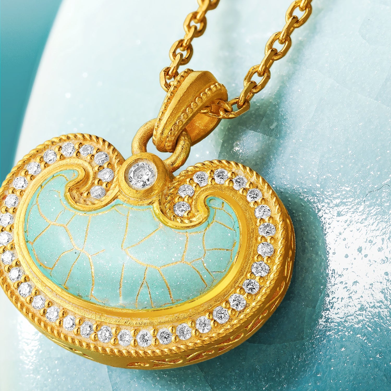 "Chinese Culture Collection - Ru Ware" 24K Gold Pendant Necklace Diamond 0.022ct 0.003ct Ruyi 4.99-6.99g W0648076