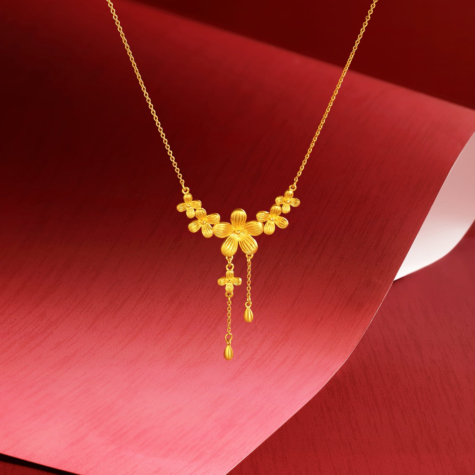 "Princess Wedding" 24K Gold Pendant Necklace Flower 7.15-7.55g A0622061