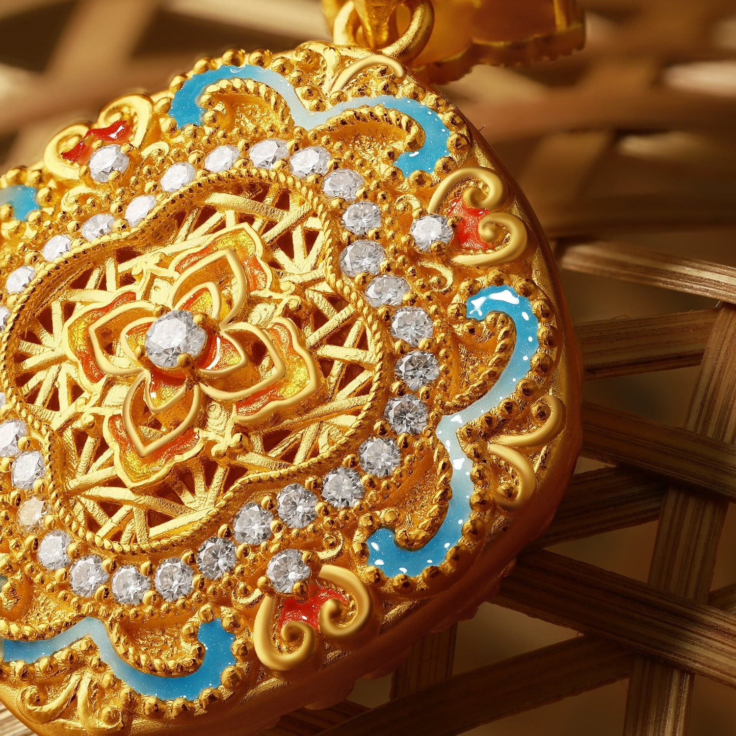 "Chinese Culture Collection - Woven Bamboo" 24K Gold Pendant Necklace Diamond 0.015ct 0.014ct Flora 16.58-18.58g W0423508