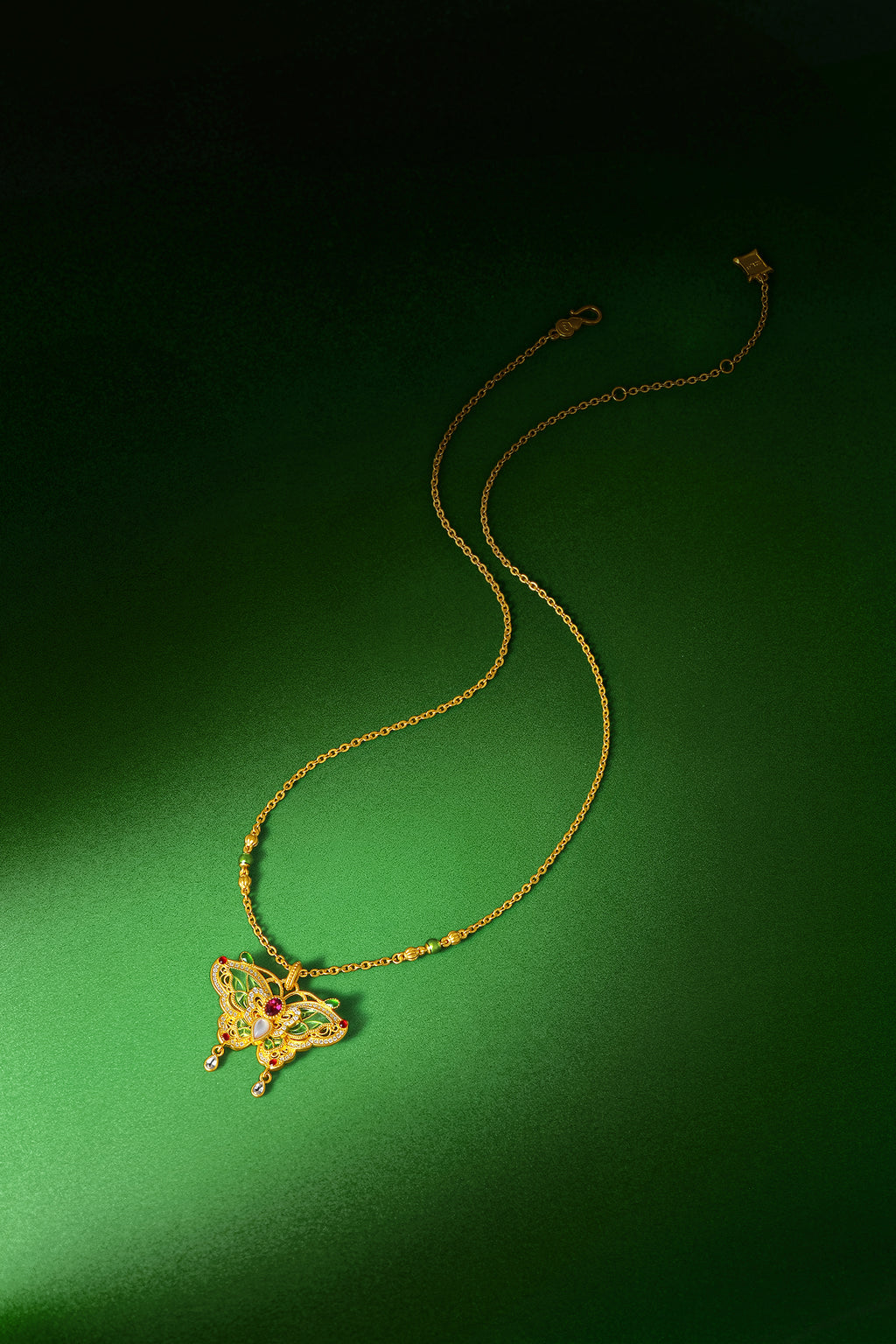 "Chinese Culture Collection - Dan Qing"999 24K Gold Pendant Necklace 0.0029ct 2*3mm 3*4mm Butterfly 13-16g W0649934